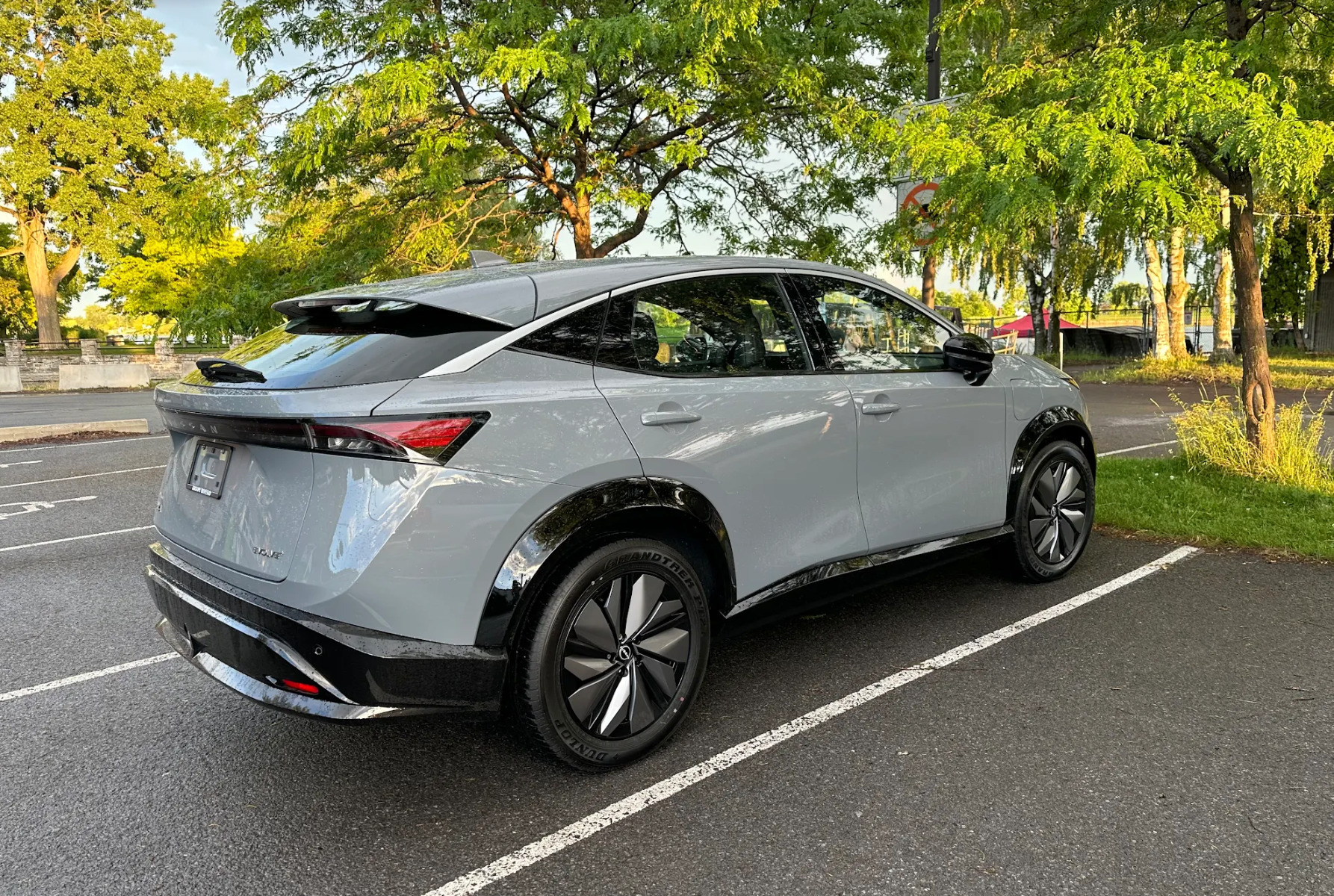 A smooth electric transition with Adel and Julie at Nissan Brossard