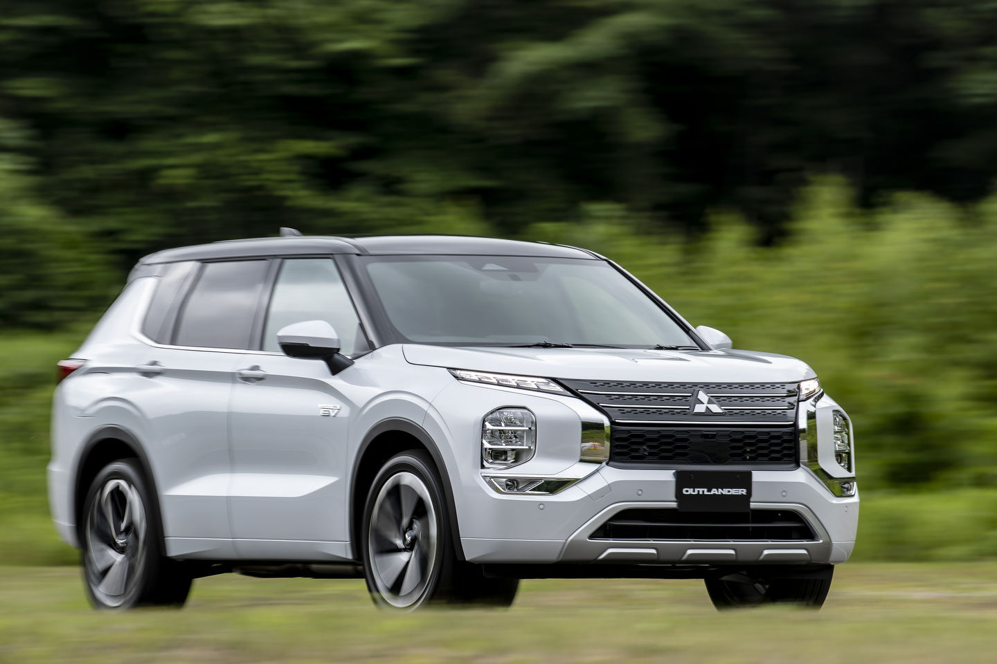 Understanding the 2024 Mitsubishi Outlander's Charging Options