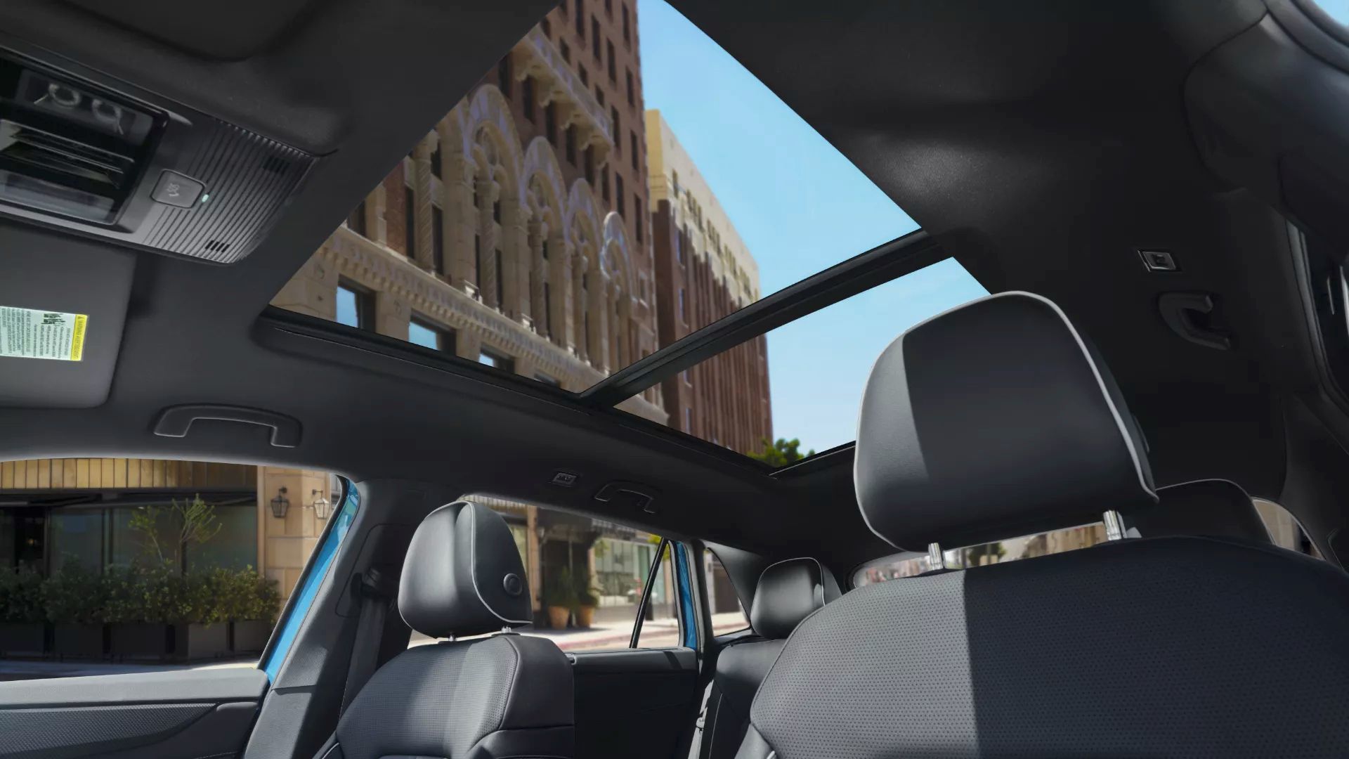 View of the interior design of the Volkswagen Atlas Cross Sport 2024.