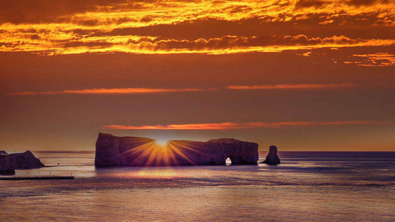 rocher percé at dusk