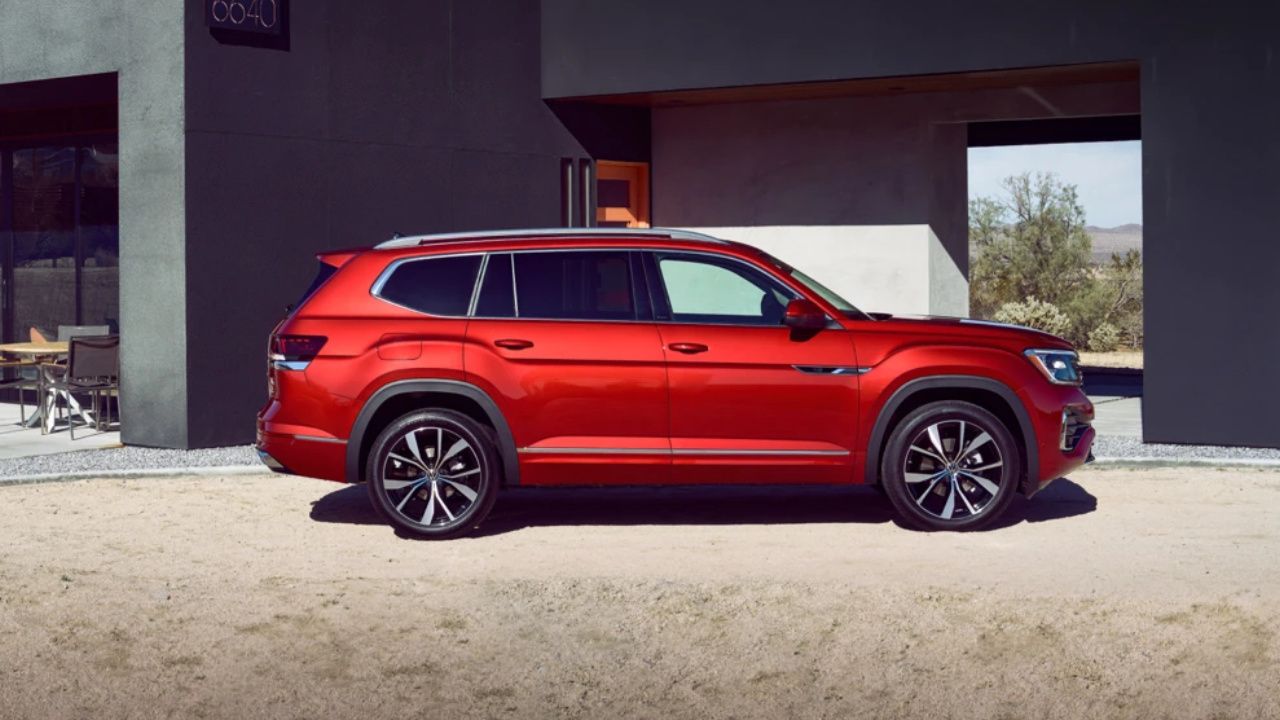 vue latérale d'un VW Atlas 2026