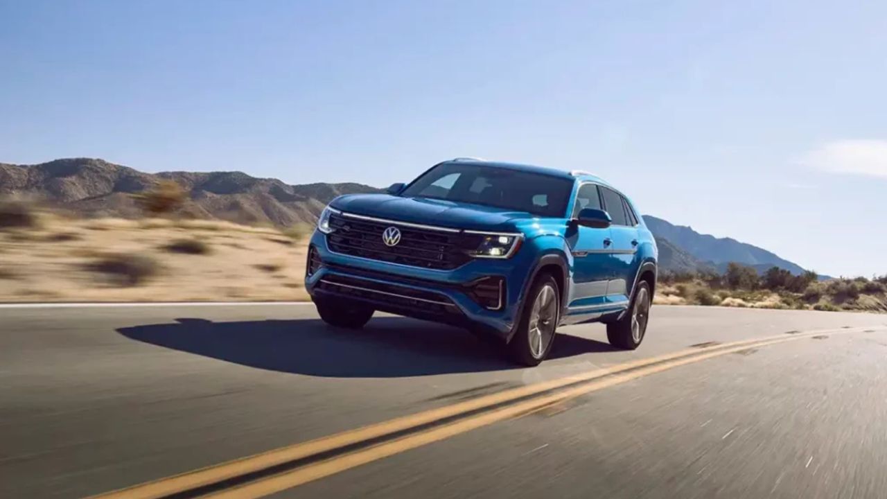 front side view of a 2026 VW Atlas Cross Sport