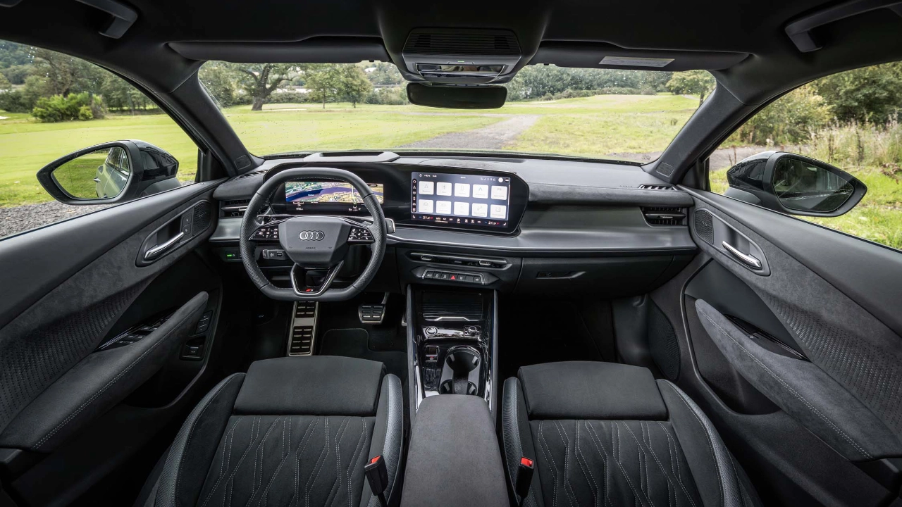 Vue de la console centrale et de l'écran multimédia de l'Audi Q3