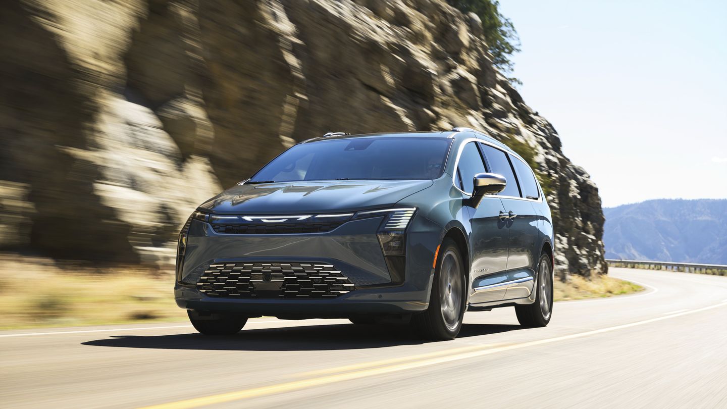 La Chrysler Pacifica 2027 rafraîchie dévoilée