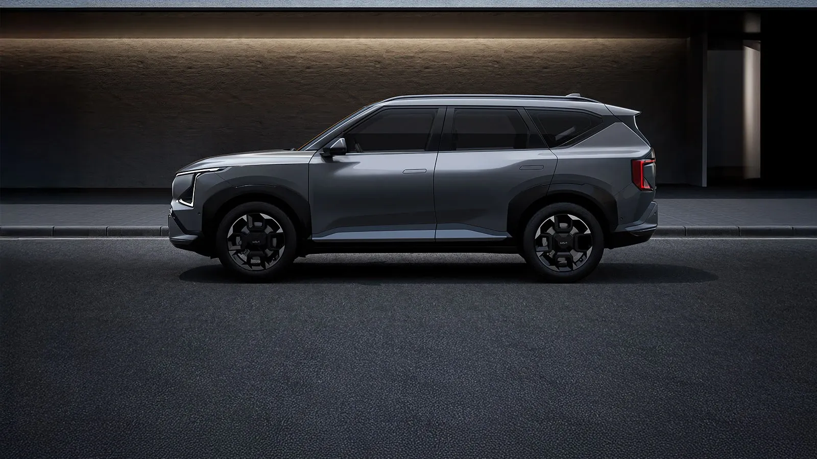 Profil du Kia EV5 à venir, futur VUS électrique Kia conçu pour élargir la gamme électrique.