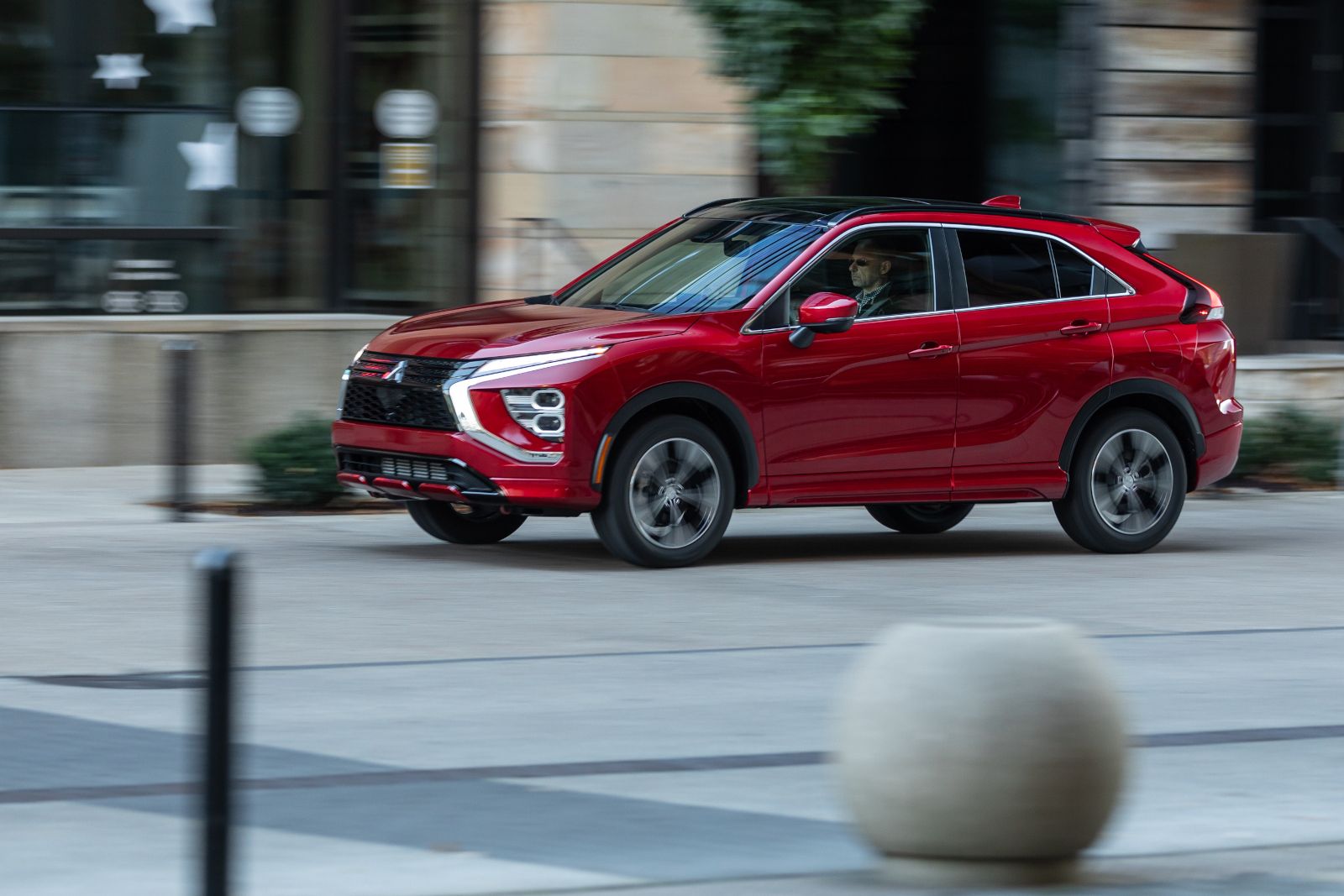 2026 Mitsubishi Eclipse Cross: Driver-Assist Technology That Keeps You Confident in Your Daily Commute