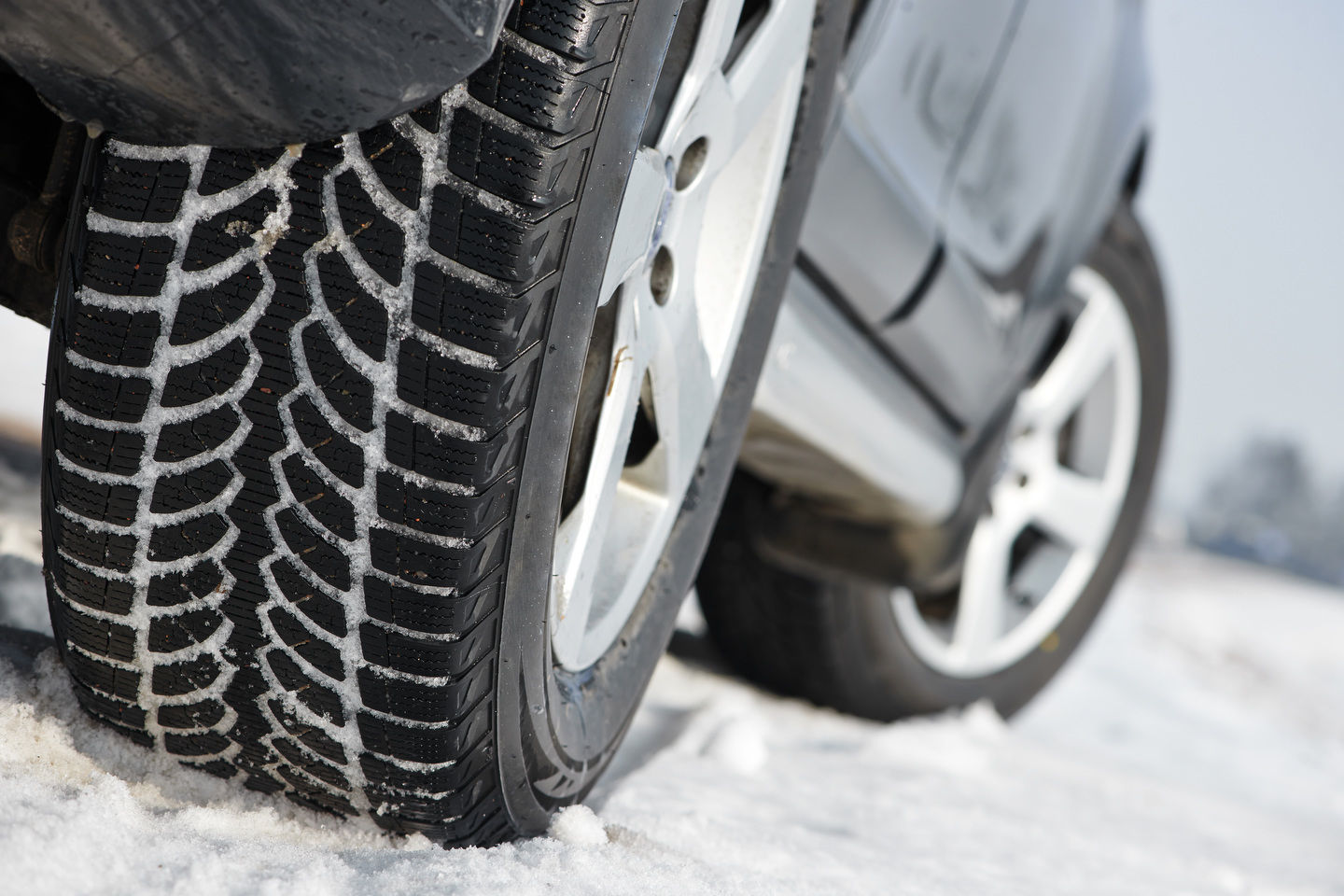 Nous répondons aux questions fréquemment posées sur les pneus hiver pour votre Infiniti