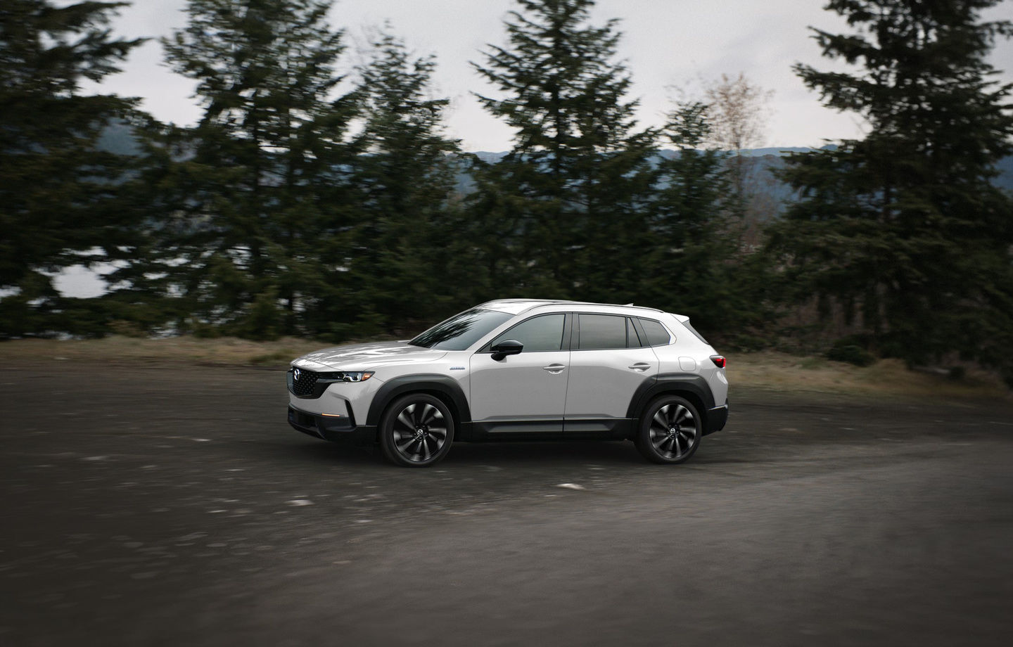 Aperçu du nouveau Mazda CX50 hybride 2025