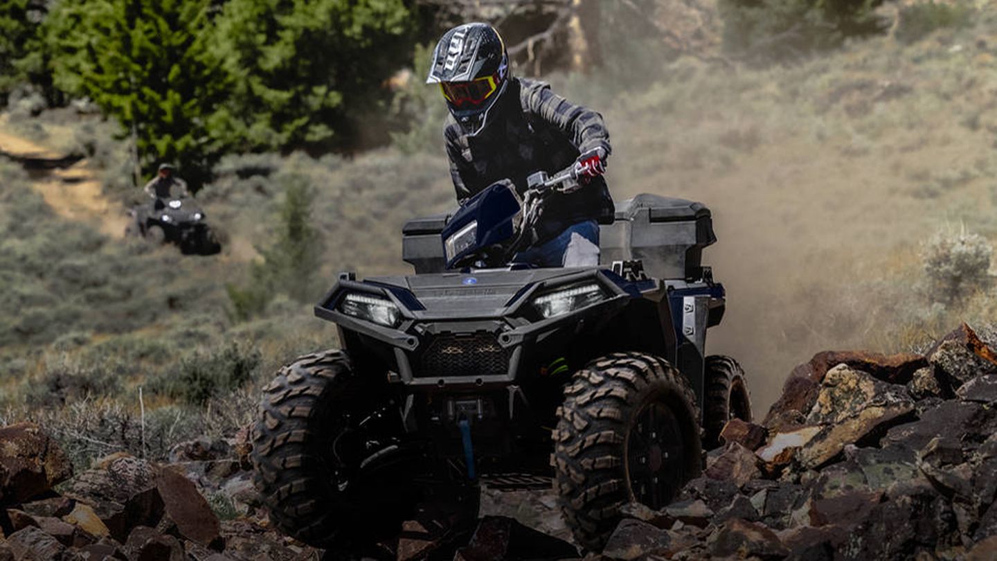 De la neige à la boue : affrontez le dégel avec le Sportsman 2026