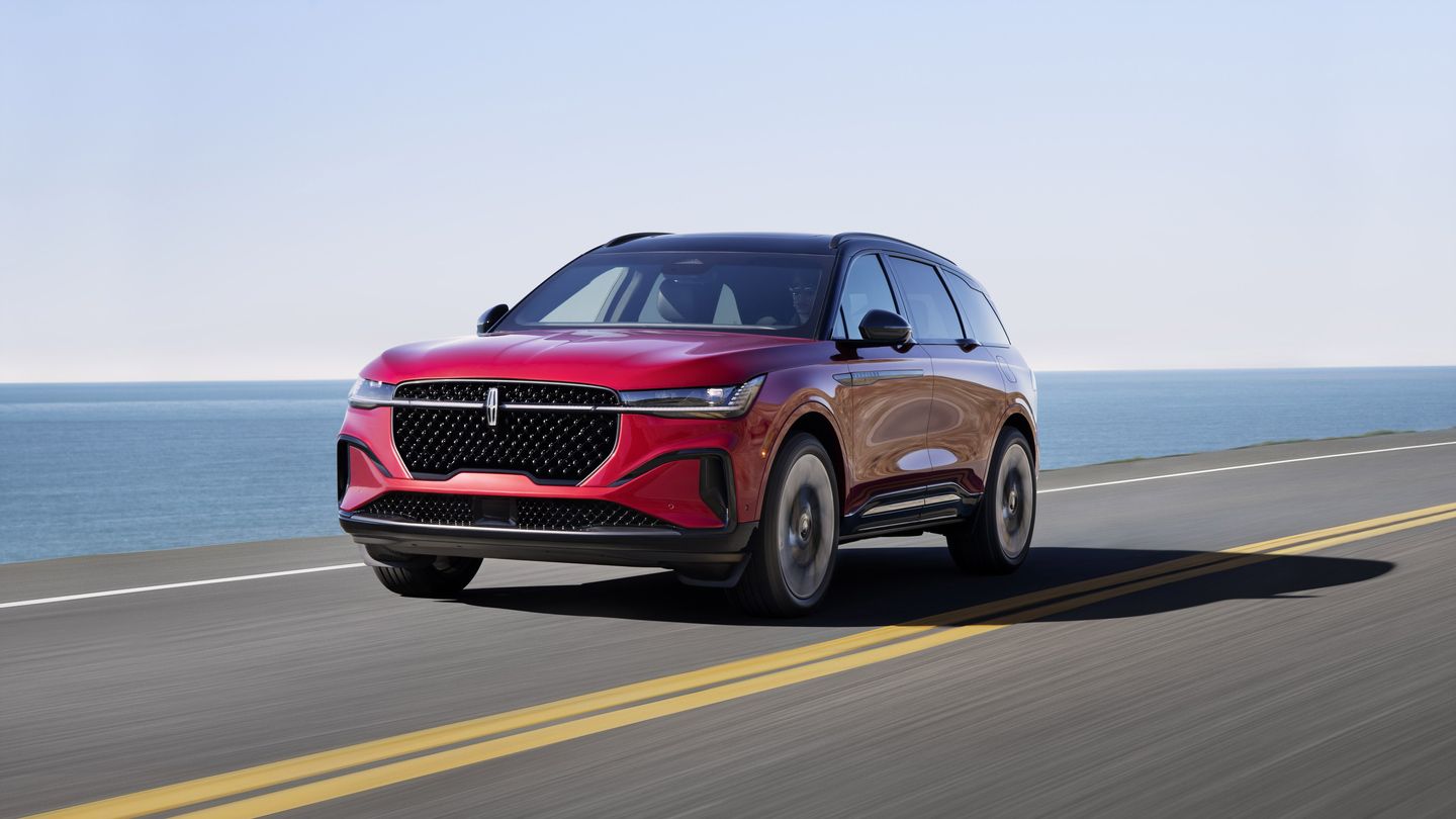 2026 Corsair vs. Nautilus: How to Choose the Right Lincoln for Your Victoria Life