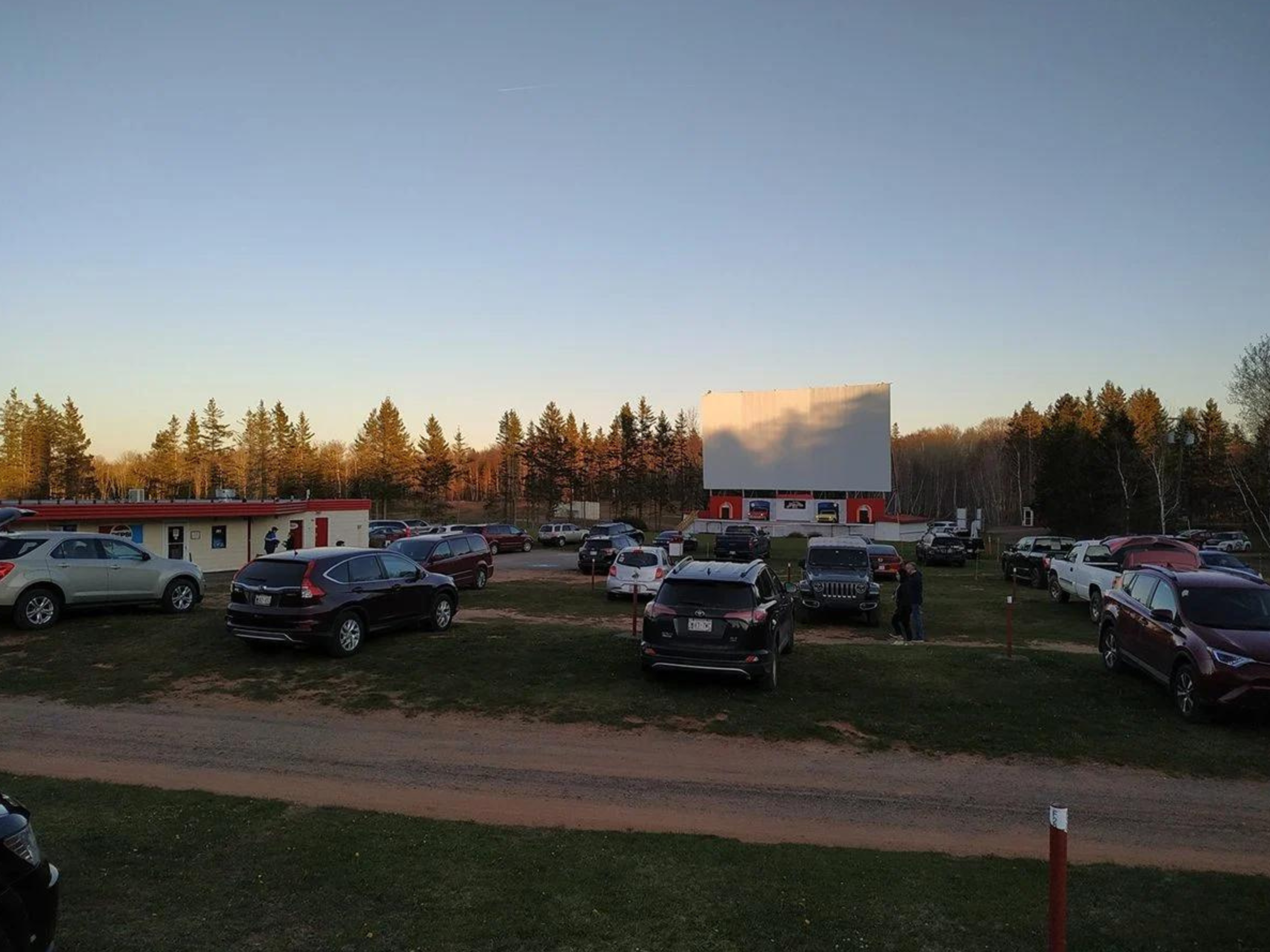 Thriving At The Drive-In: Our Tips For Making The Most Of Movie Night