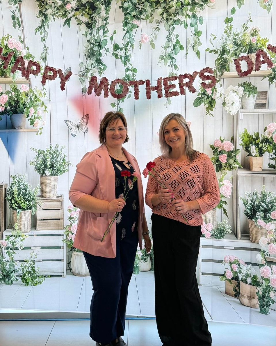 Moms & Motors