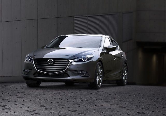 Une conduite plus inspirée que jamais pour la Mazda3 2017