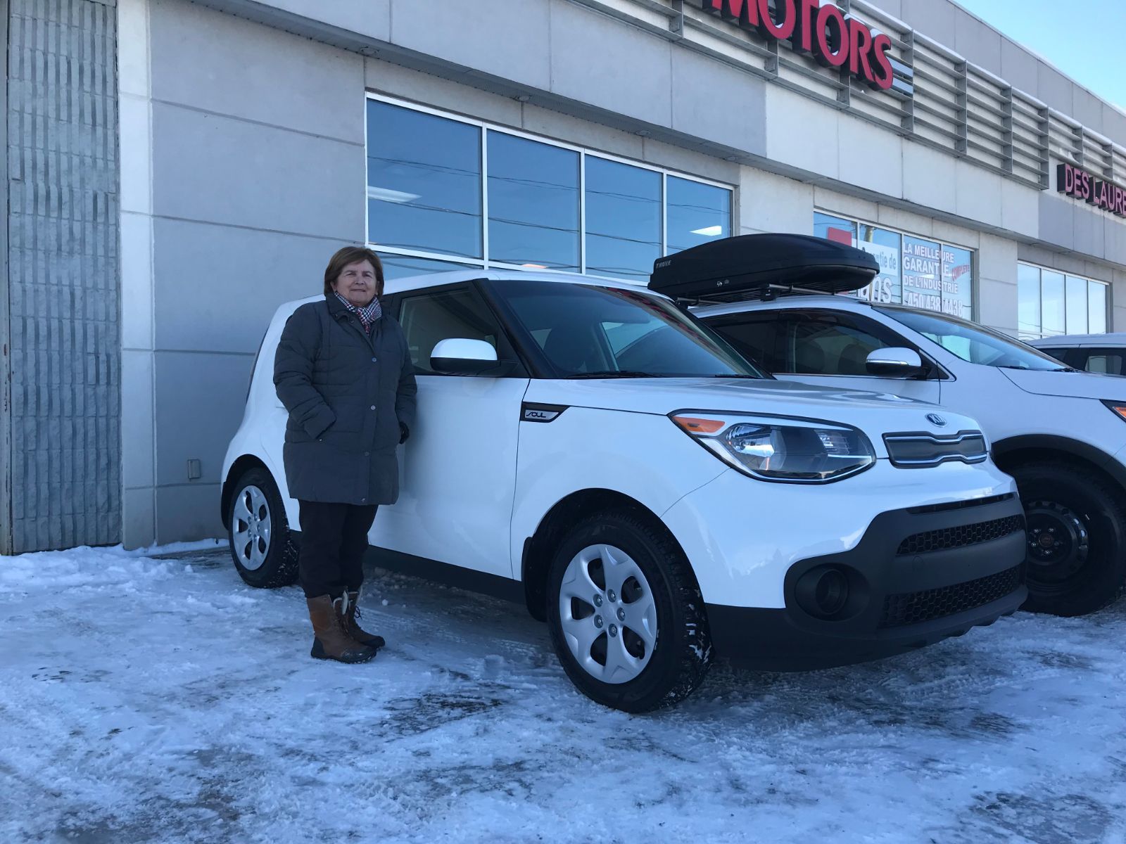MariePaul Provost dit J'adore déjà ma Kia Soul ! à Mirabel Kia Des