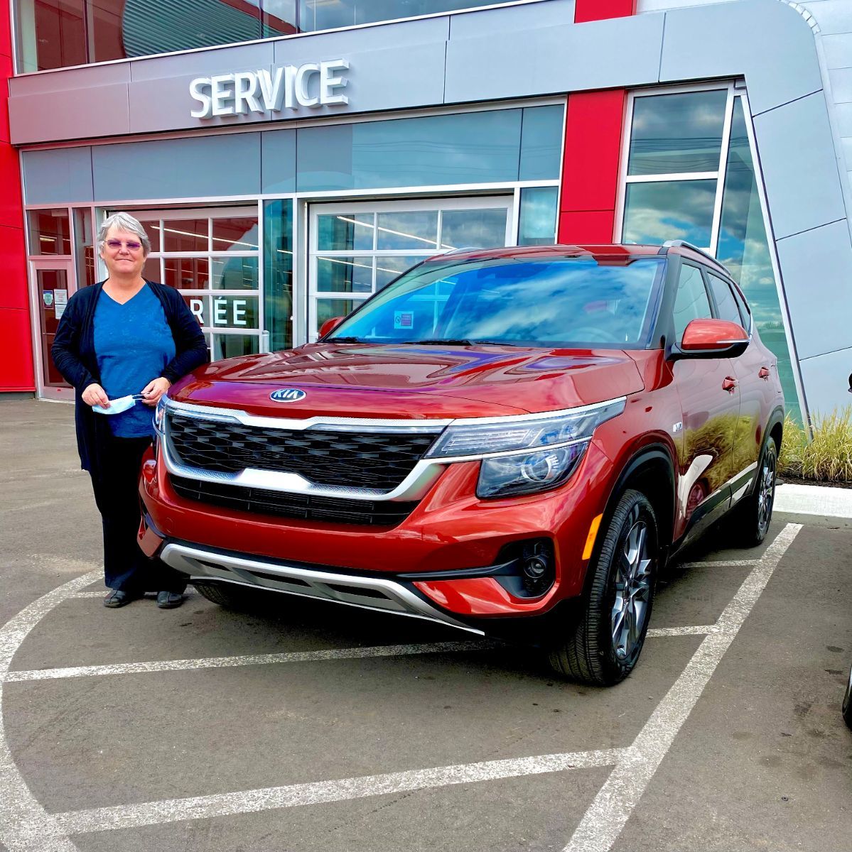 MONIQUE MINEAU dit 100 de mon expérience chez Kia Des Laurentides ! à