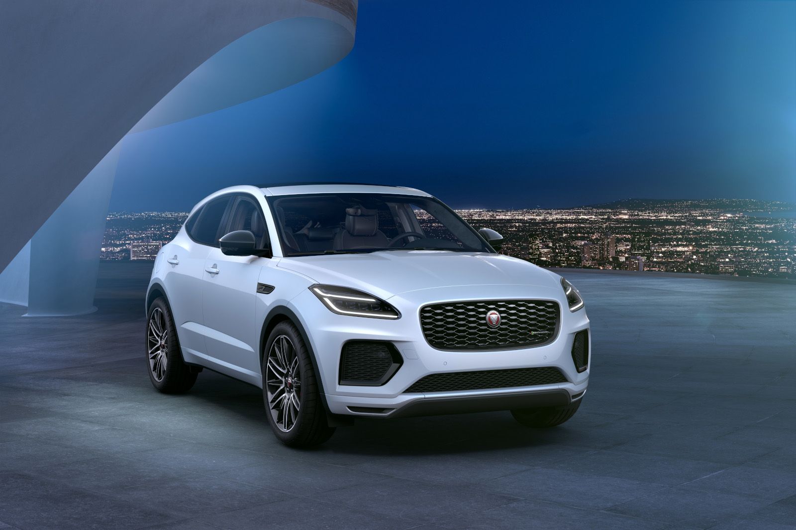 Voici les différences entre le Jaguar FPace et le Jaguar EPace