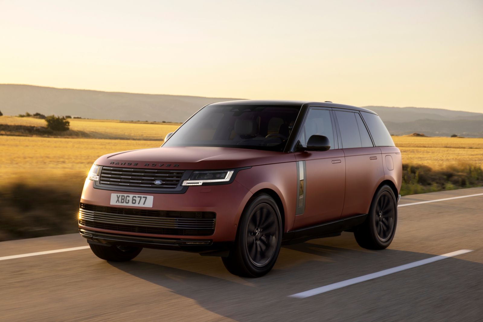 A Look at What Makes the 2024 Range Rover Unique? | Decarie Motors Land ...