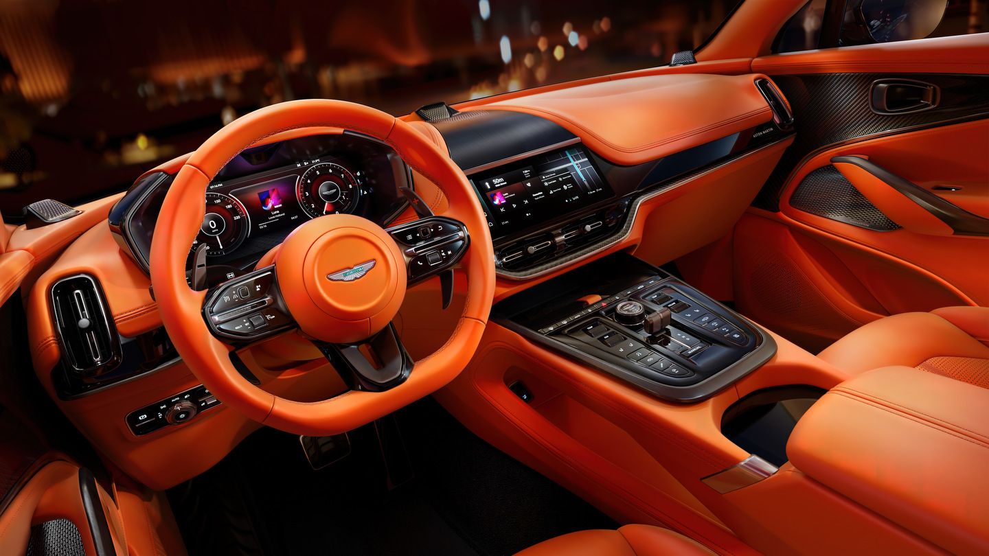 aston_martin_dbx707_1172521531