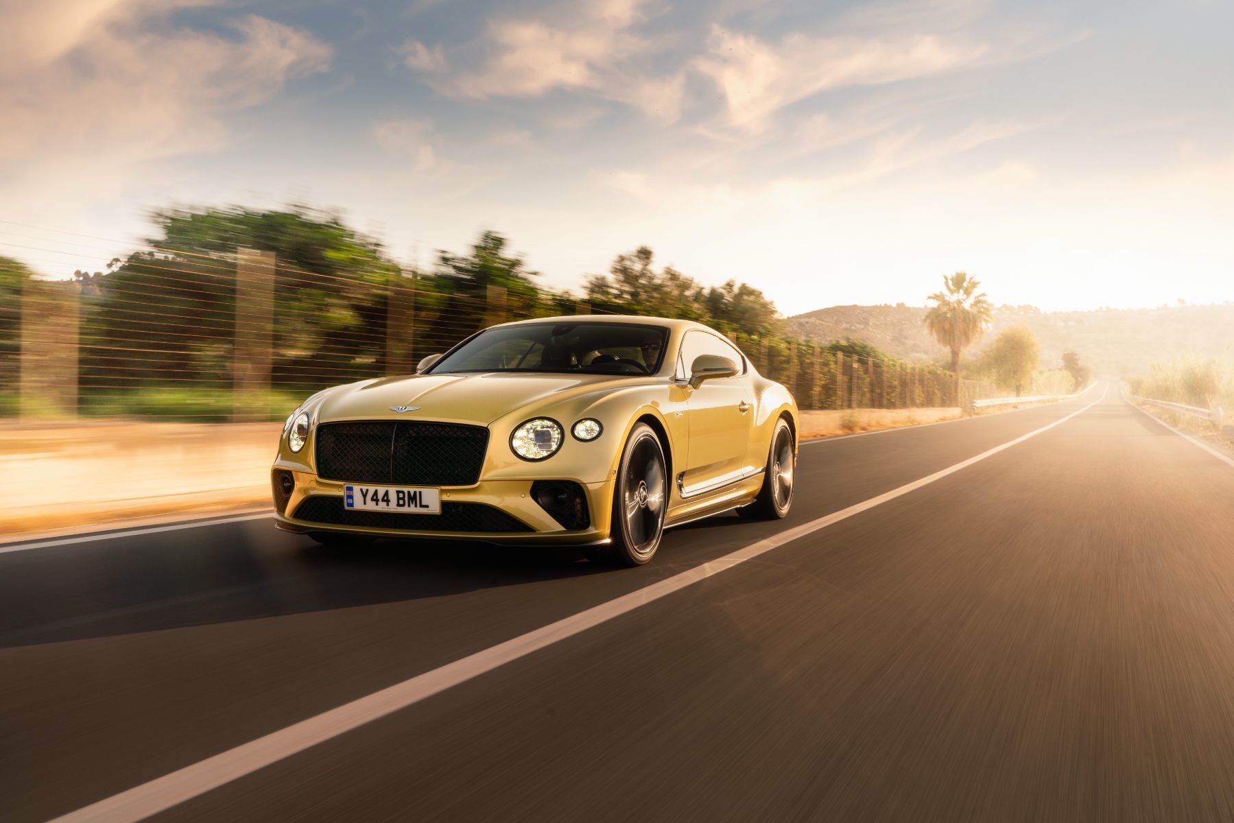 Pourquoi une Bentley Continental GT d'occasion est la voiture de grand tourisme par excellence ?