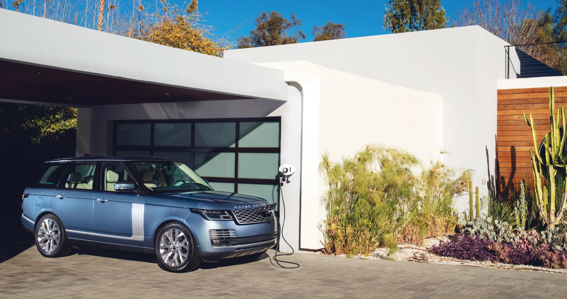 Summer Starts Now: The Ultimate Land Rover & Range Rover Guide to Quebec Getaways
