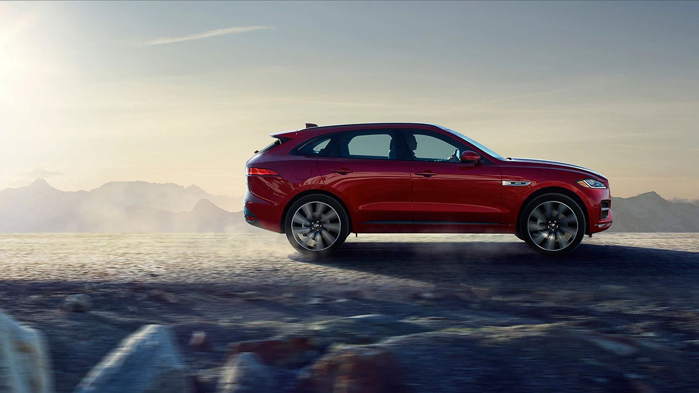 2020 Jaguar FPace vs 2020 Volvo XC60 Decarie Motors Jaguar
