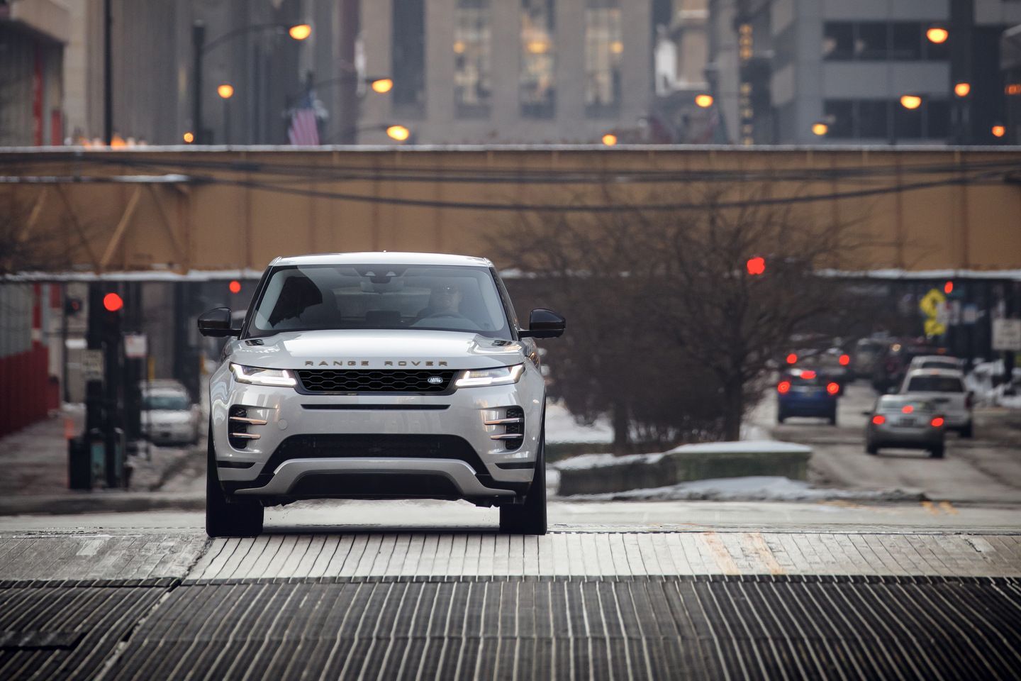 Range Rover Evoque 2022 vs Lexus NX 2022 puissance, agilité et