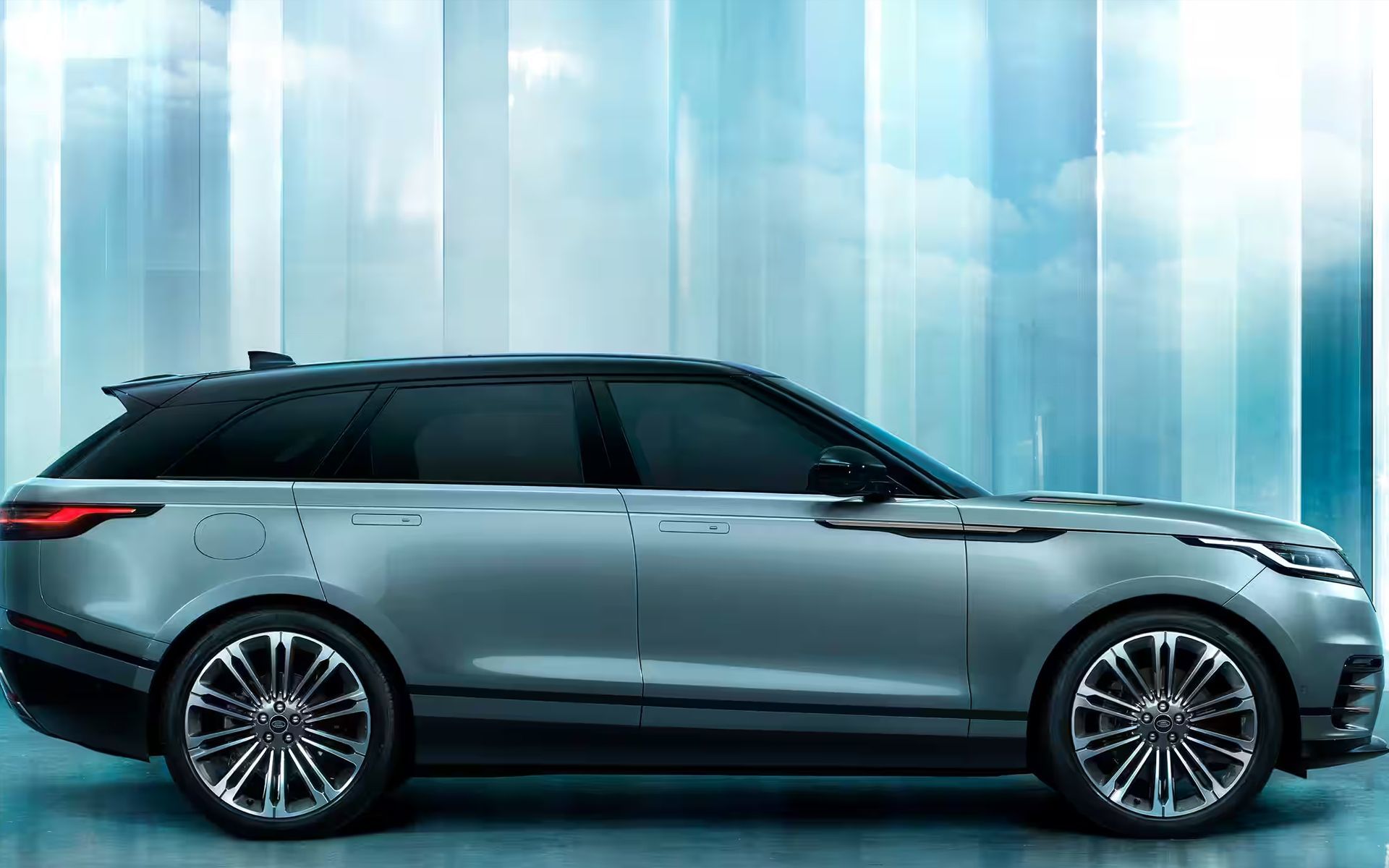 2024 Range Rover Velar: pioneering innovation