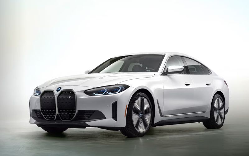 BMW Gallery New xDrive40 Trim Coming to the BMW i4 in Calgary
