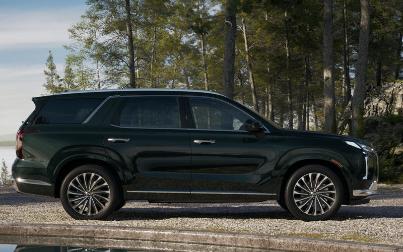 Unleash the Power of Luxury with the 2024 Hyundai Palisade in Calgary