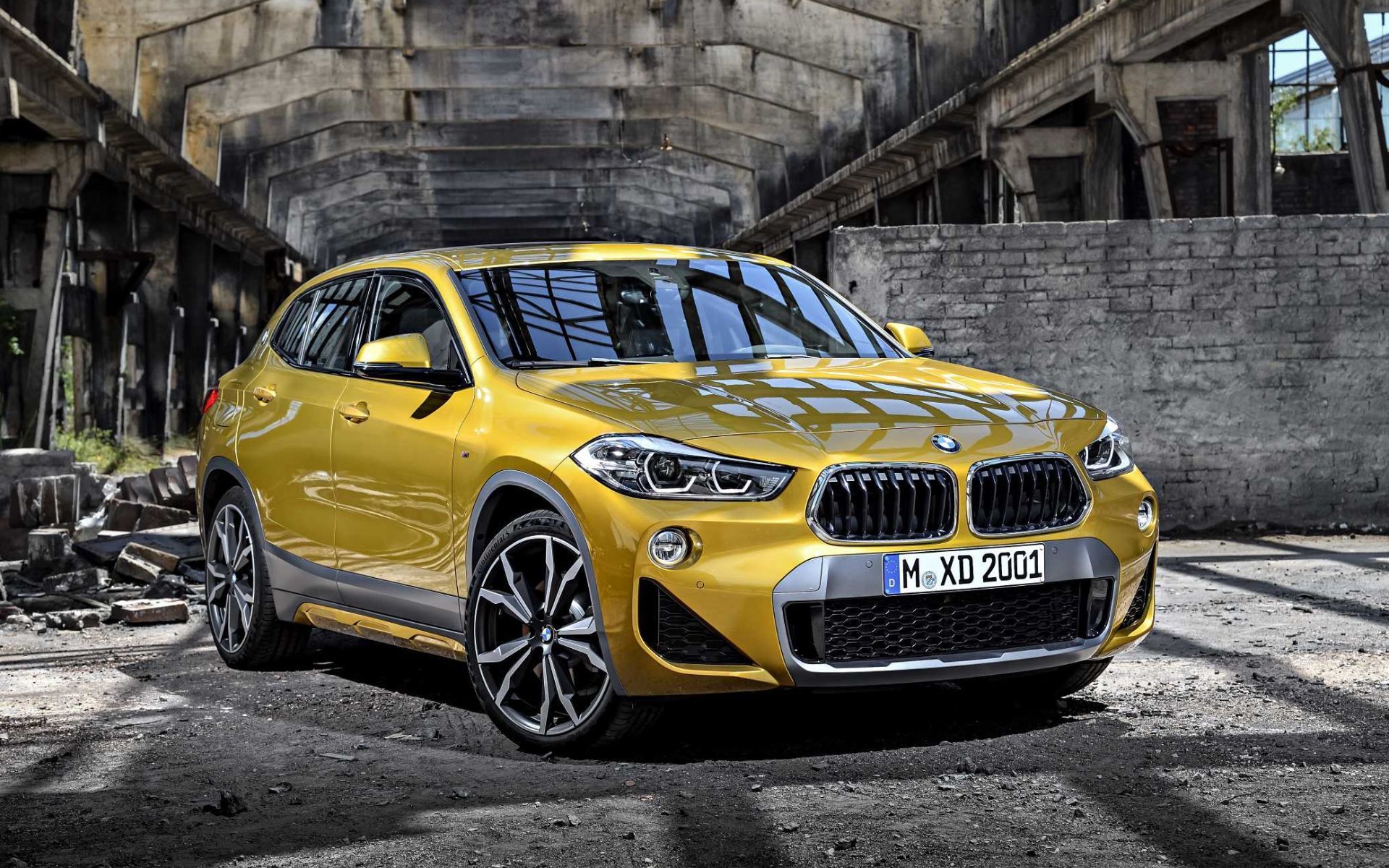 BMW Unveils All-New 2024 X2 EV Version In Aurora,ON