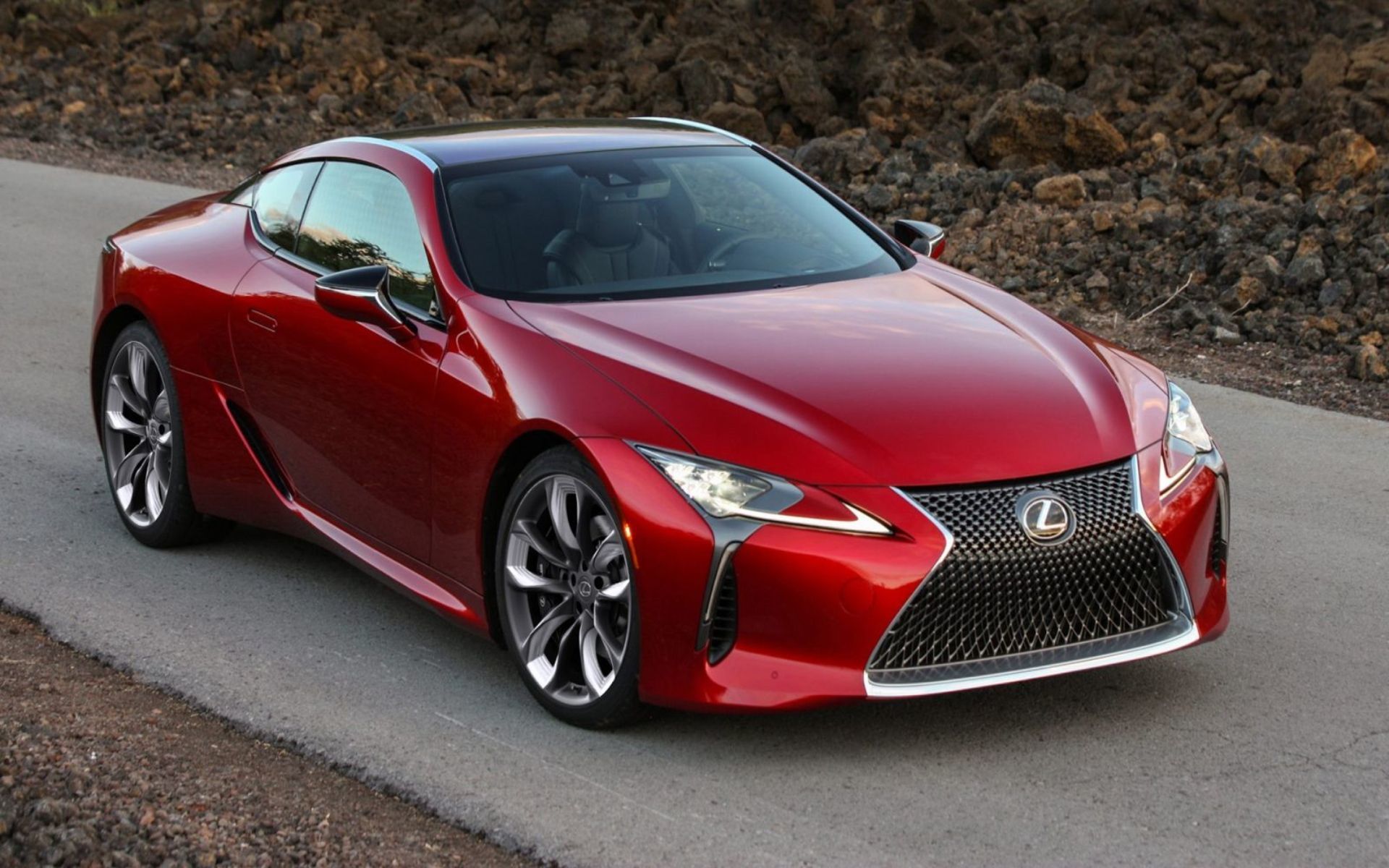 Découvrez la Lexus LC 500 2024 : luxe, performance et élégance sans compromis !