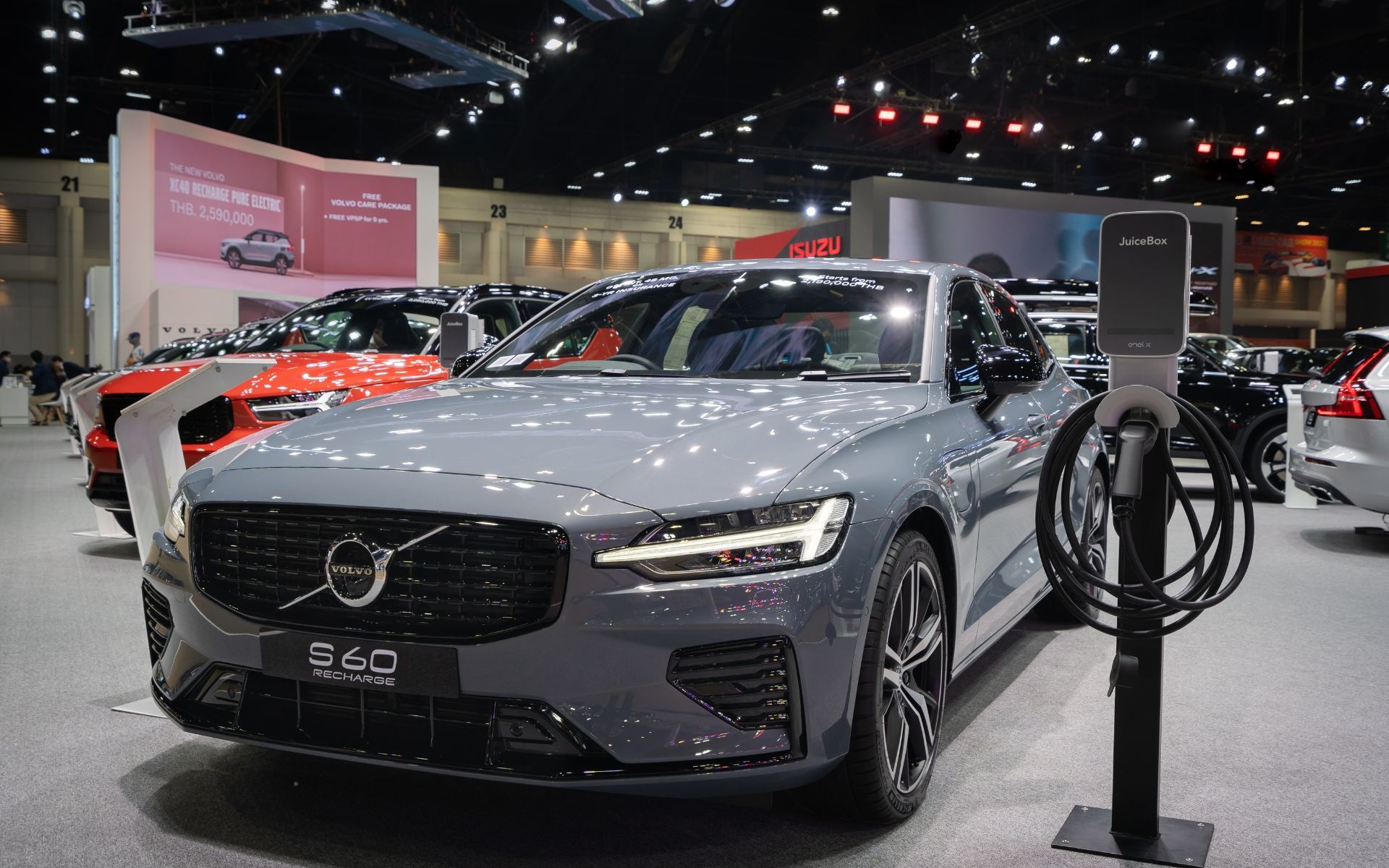 Explore the 2024 Volvo Electric Lineup