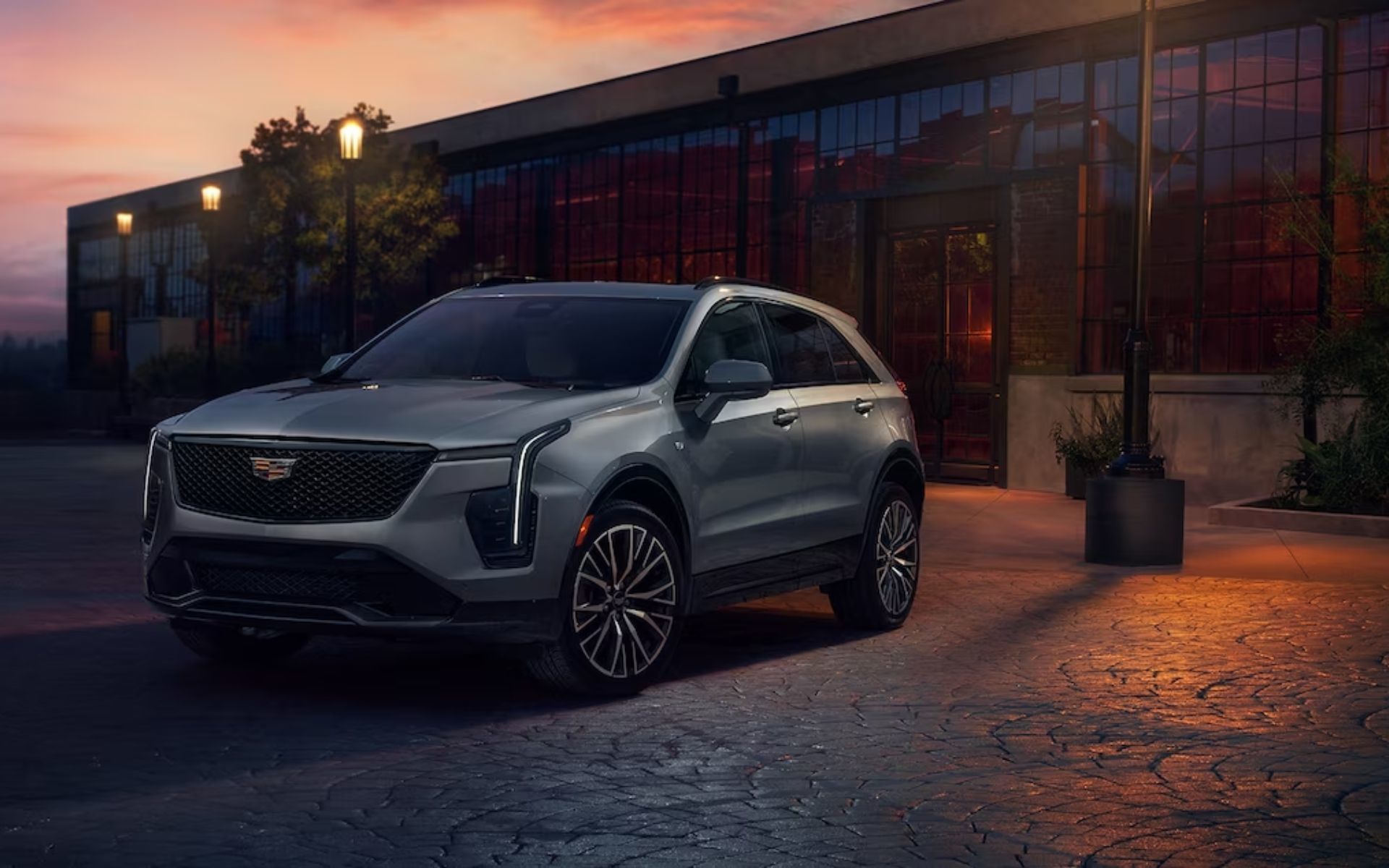 Partez à l'aventure avec le Cadillac XT4 sport 2024