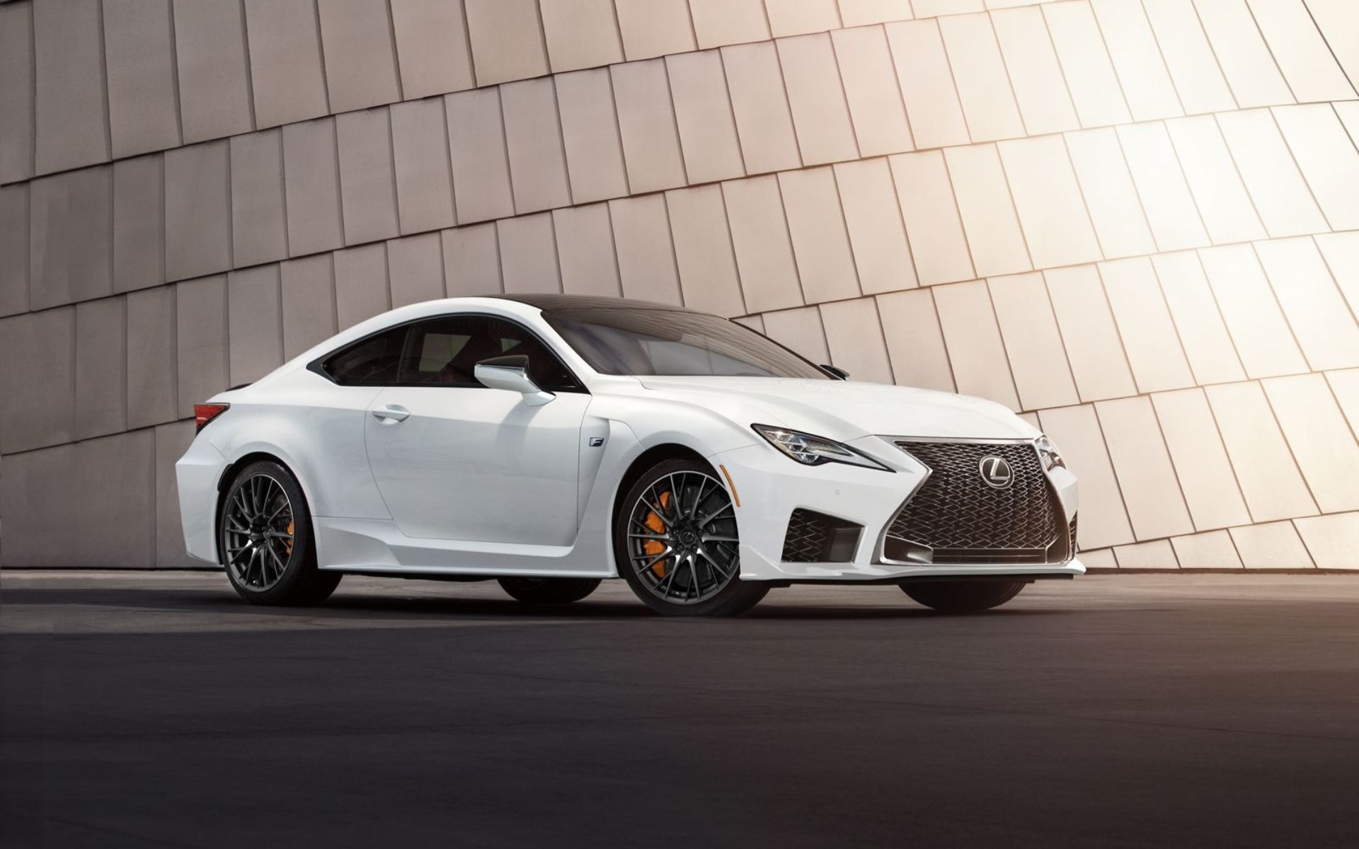 Lexus RC F 2024 : pour une conduite aux sensations fortes