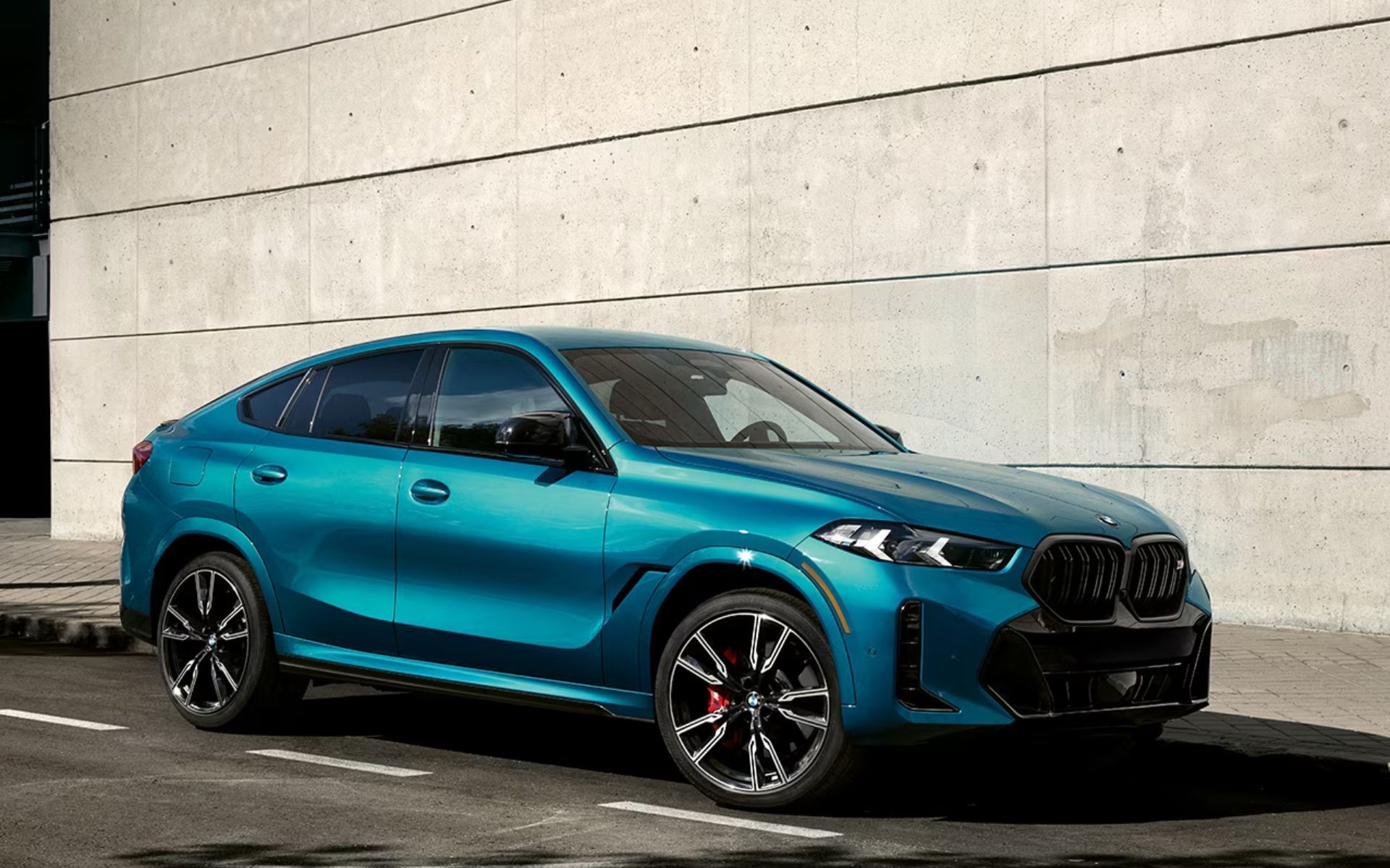 Experience the 2024 BMW X6 M at Calgary BMW