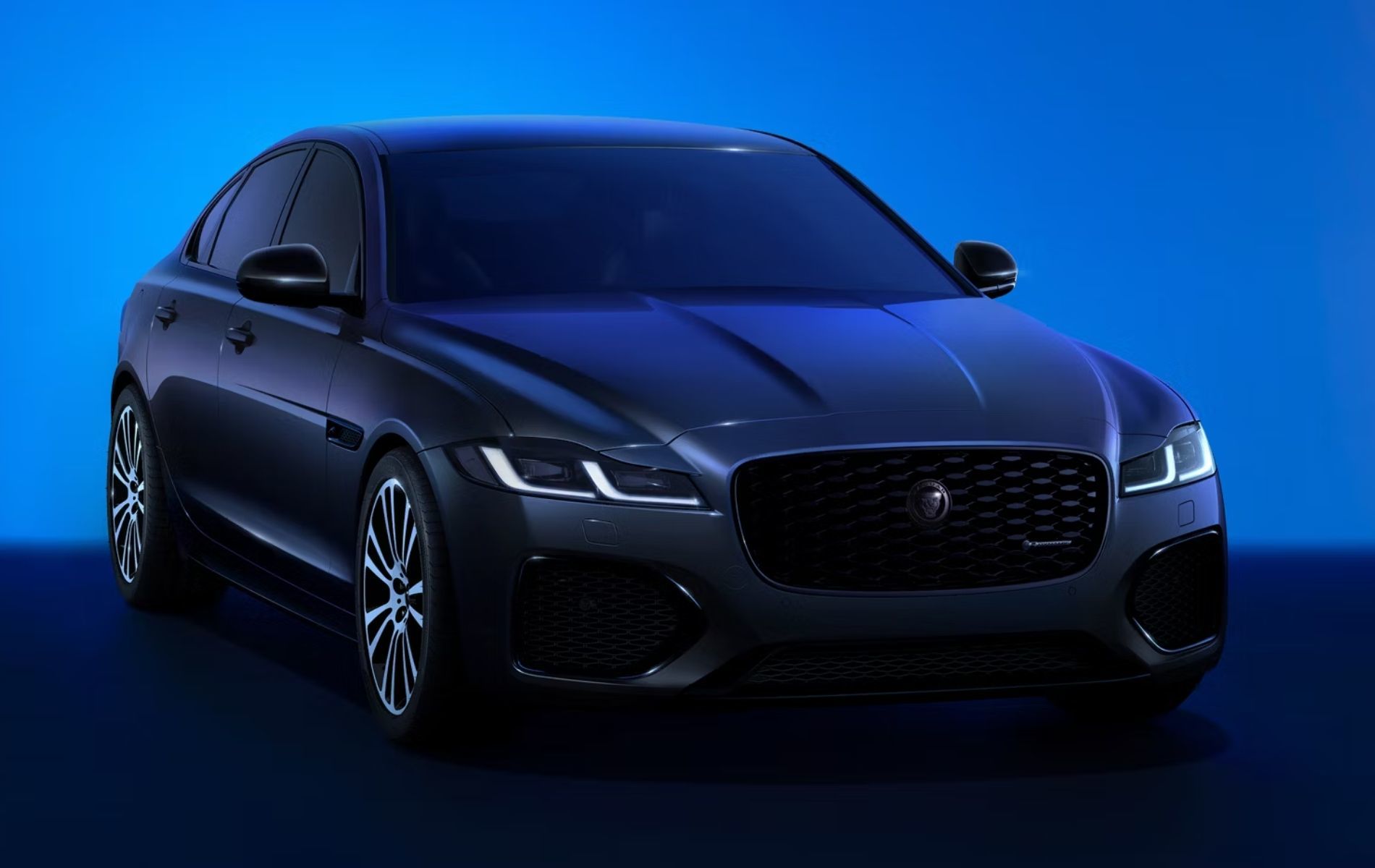 Jaguar XF Performance: Power, Precision, and Luxury Combined