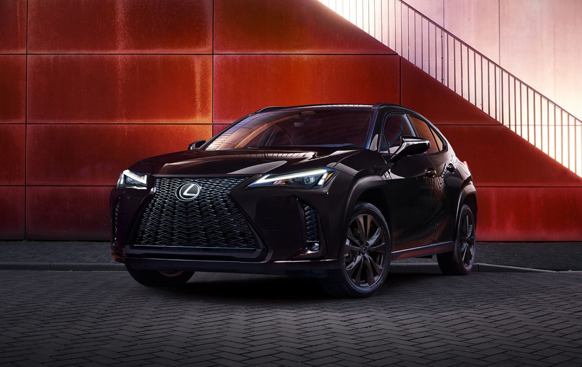 Lexus UX Hybrid 2025