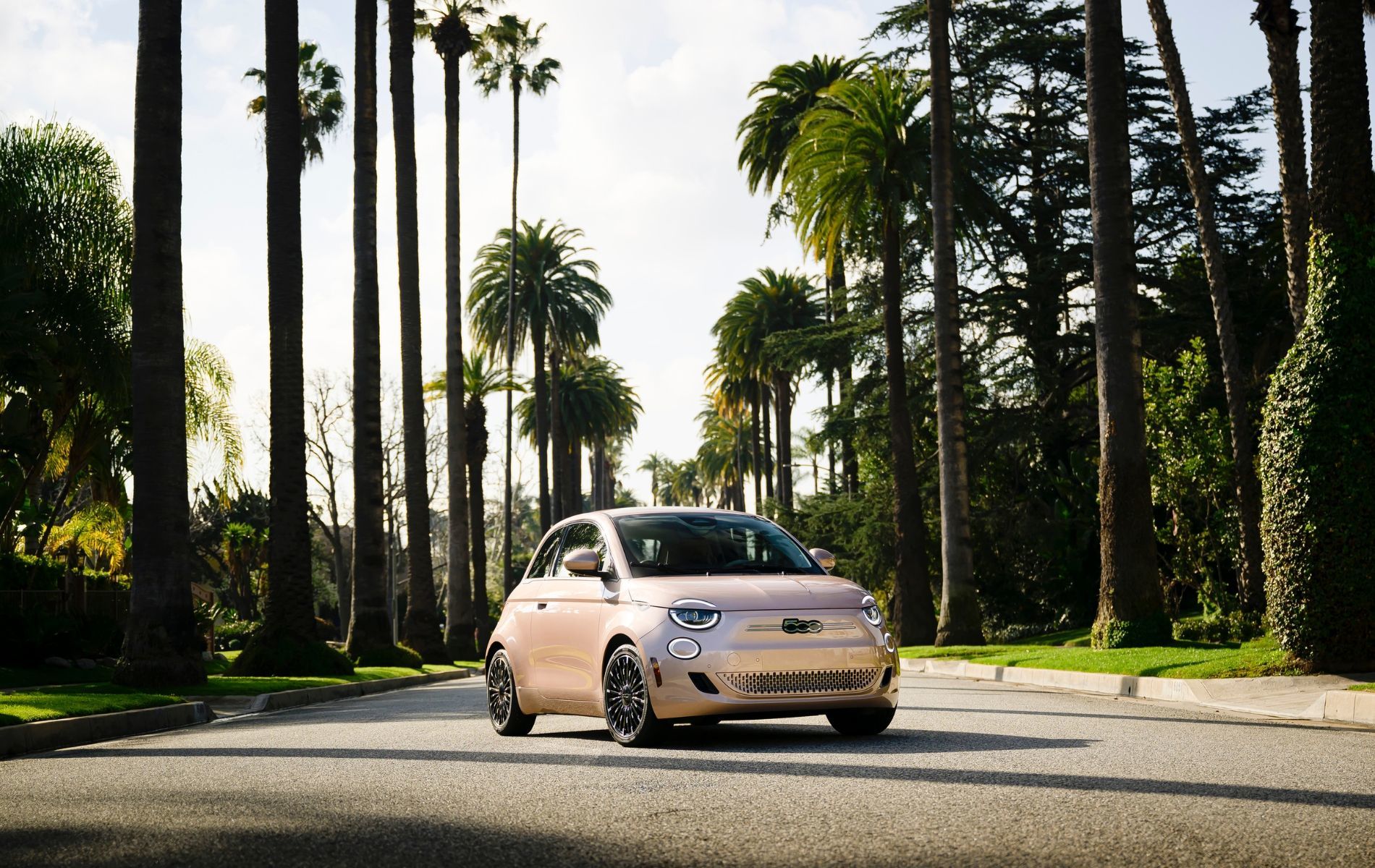 La FIAT® 500e BEV remporte le prix de la Voiture Verte Urbaine de l’Année