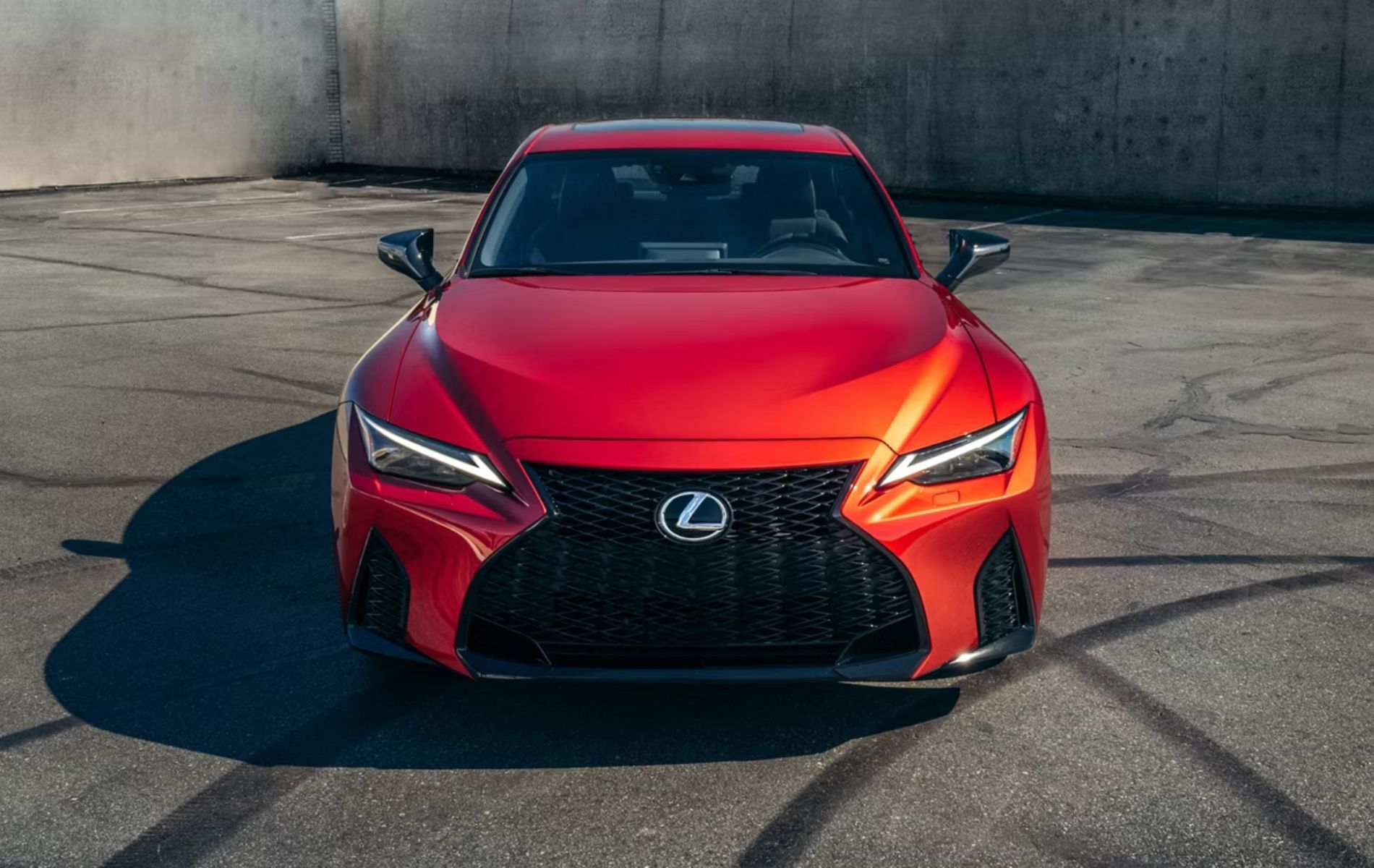 Apprenez-en plus sur la Lexus IS 2025 et ses caractéristiques