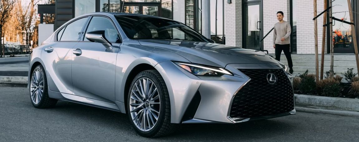 Lexus Laval | Apprenez-en plus sur la Lexus IS 2025 et ses caractéristiques