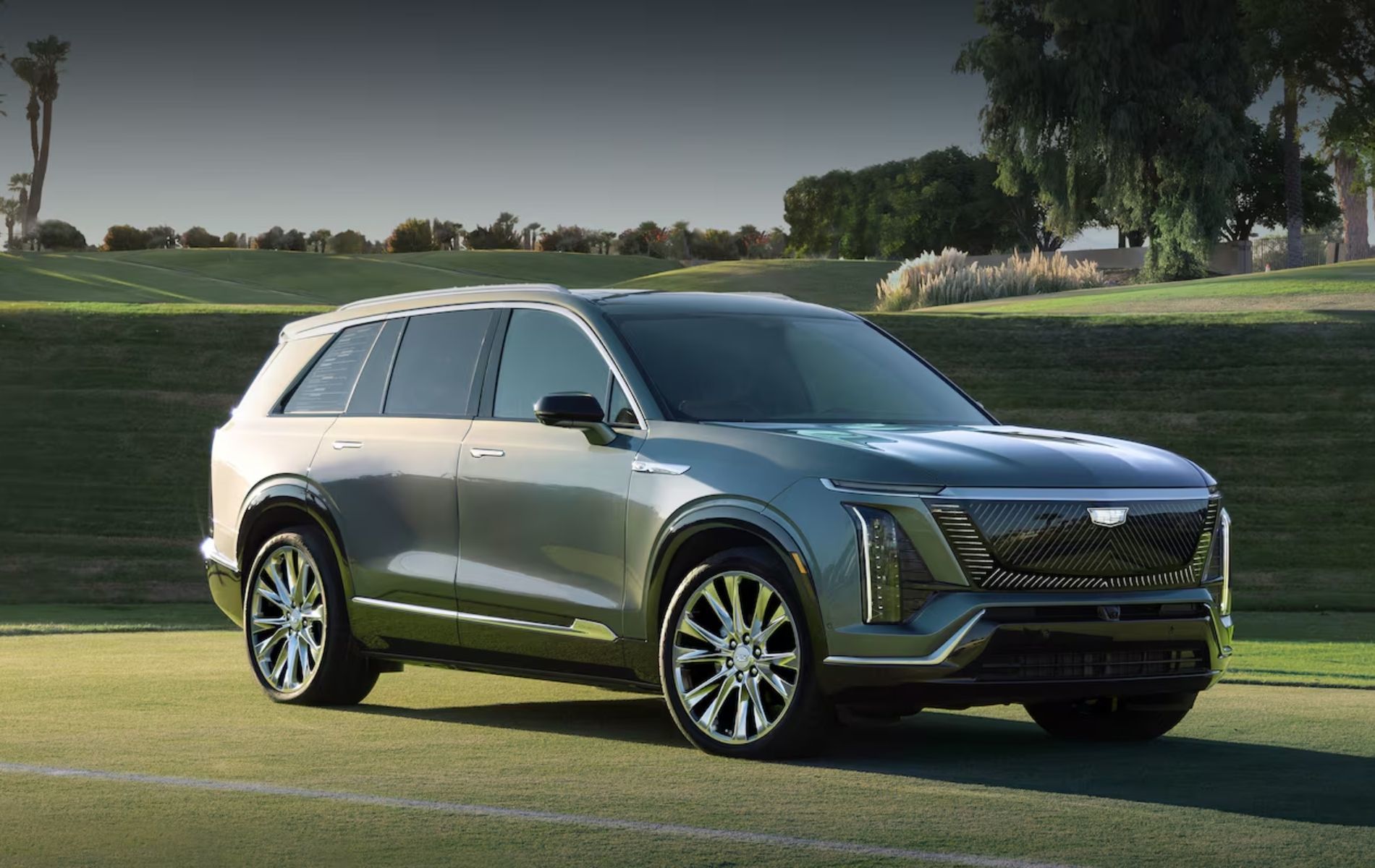 Cadillac VISTIQ 2026, le VUS électrique de luxe à trois rangées