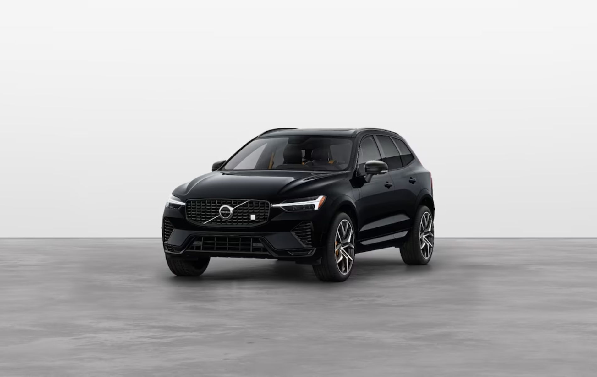 XC60 PHEV Black Edition 2025 - Luxury in Black