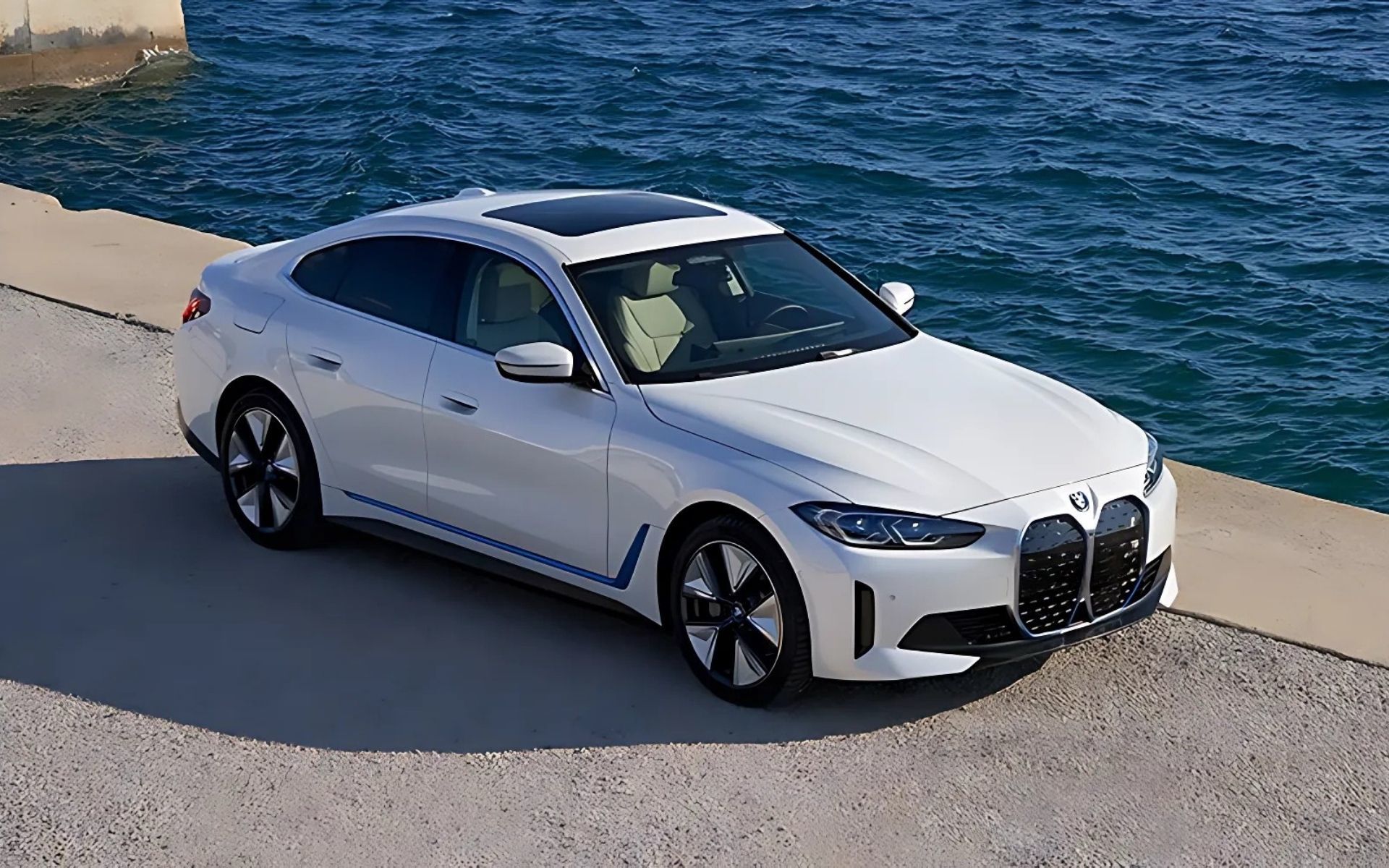 2025 BMW Electric and Hybrid Cars: Full List & Features