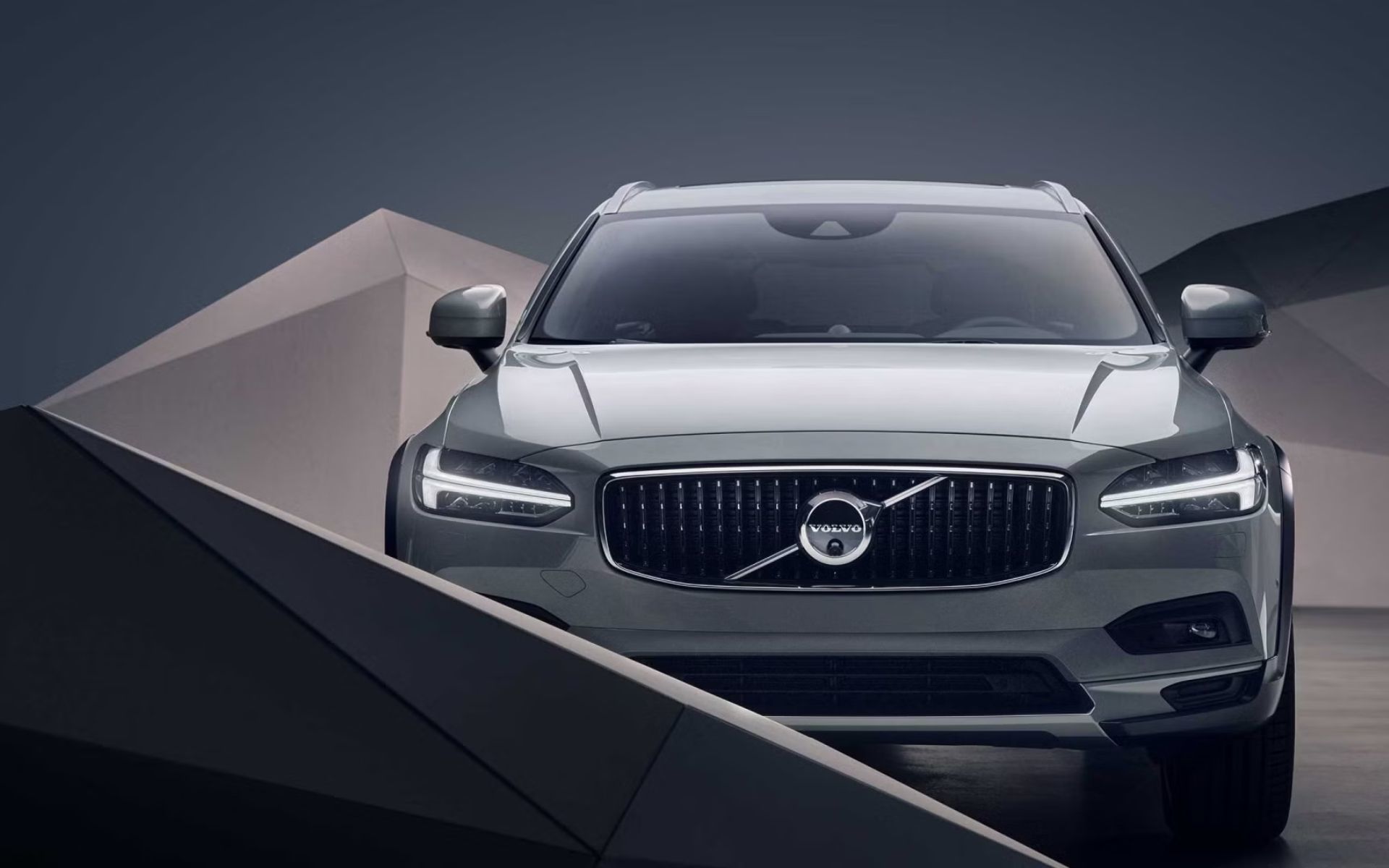 Which 2025 Volvo Sedan or Wagon Fits You Best?
