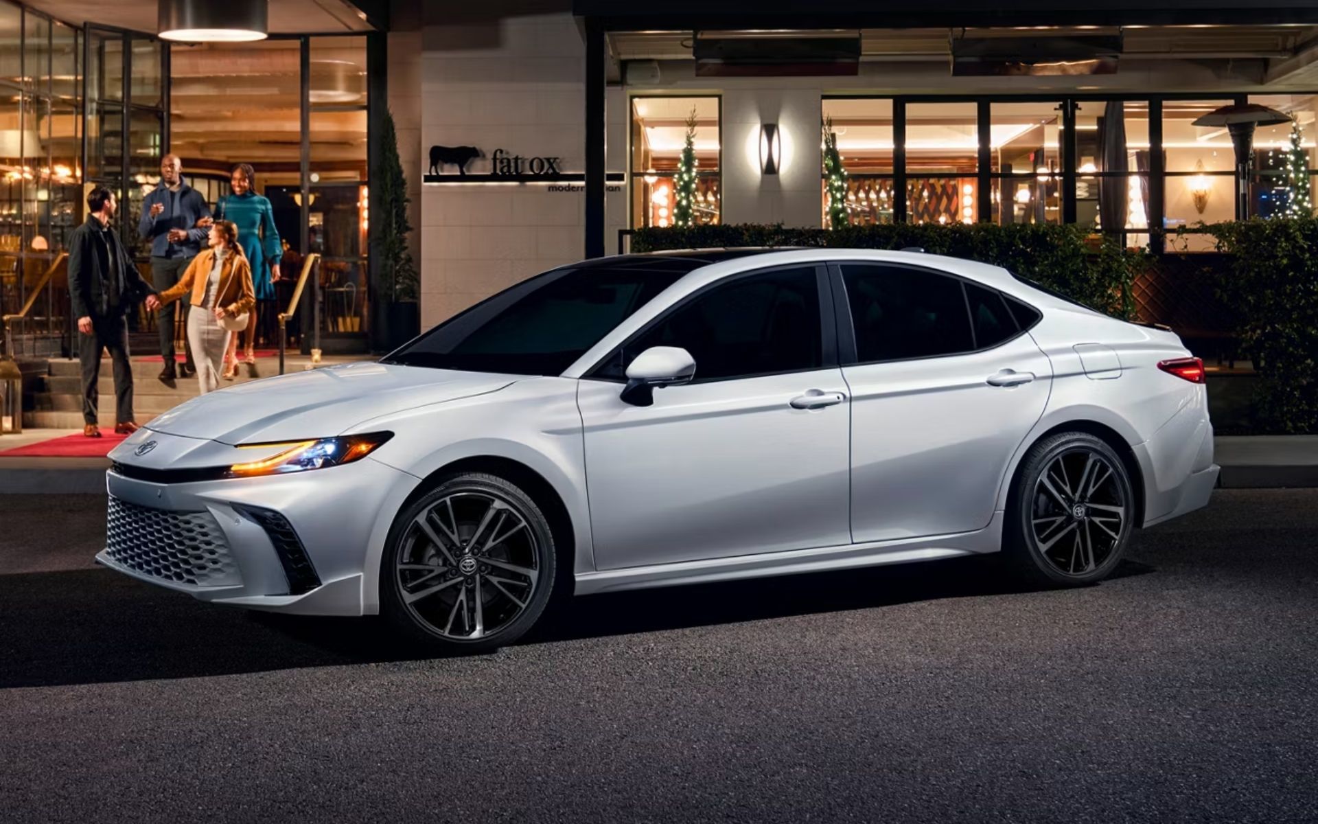 Which 2025 Toyota Camry Trim Matches Your Drive?