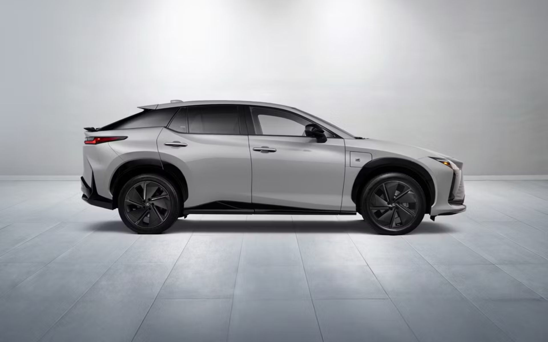 Lexus RZ 2026 : le retour d’une visionnaire de l’électrique