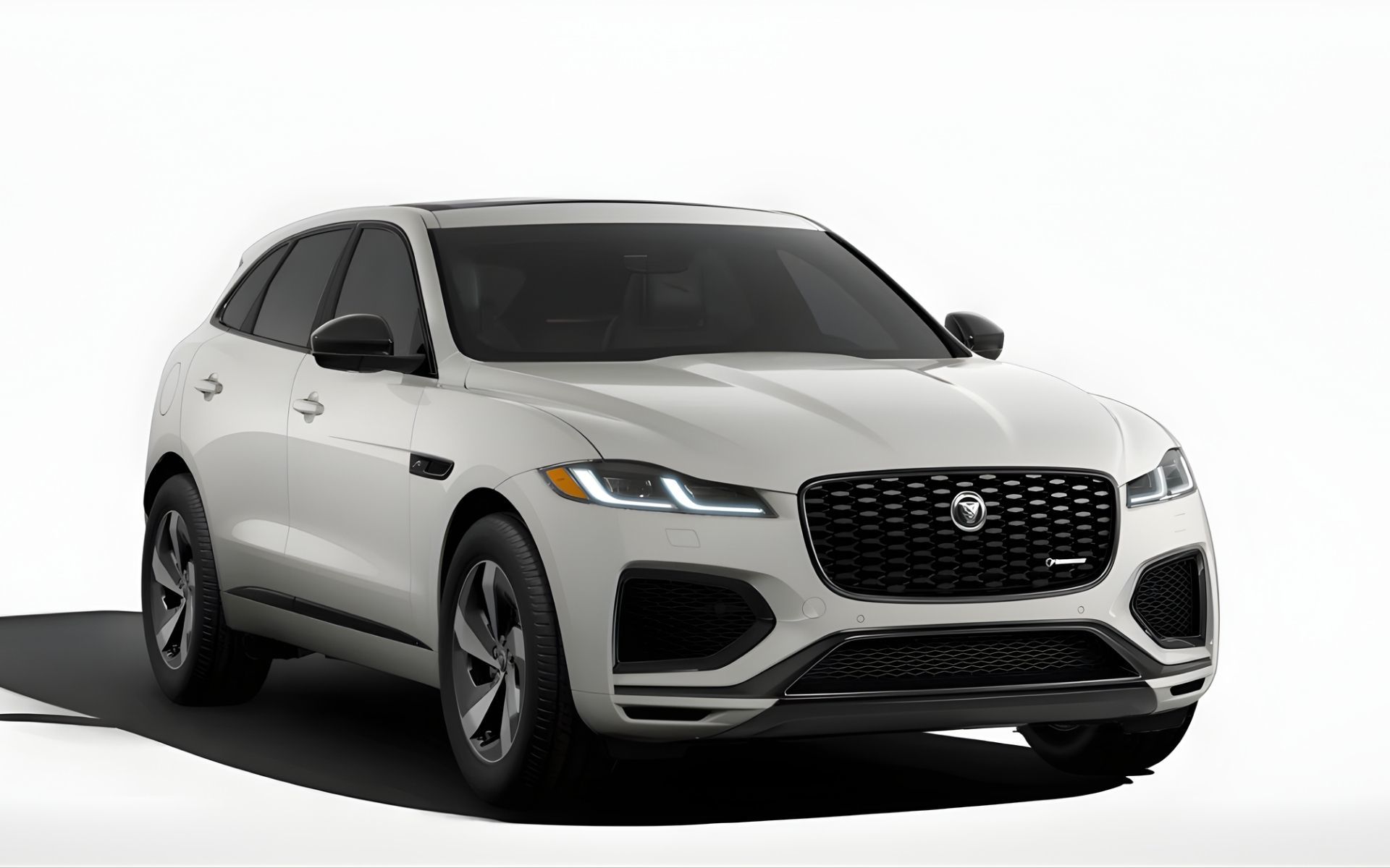 2026 Jaguar F-PACE R-Dynamic: Sporty Sophistication for Vancouver Roads