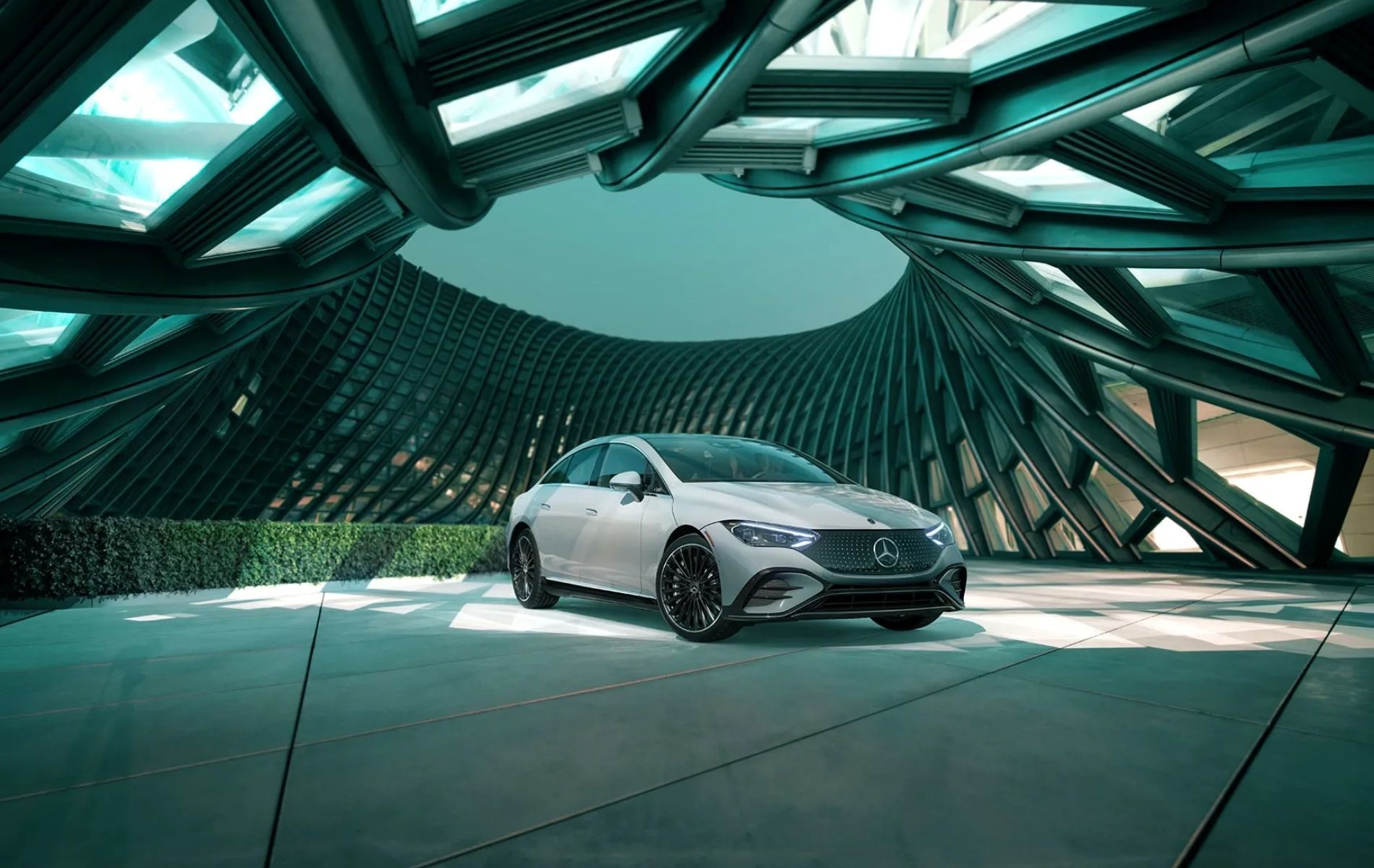 Mercedes-Benz EQE 2026 : la berline du futur, c’est maintenant