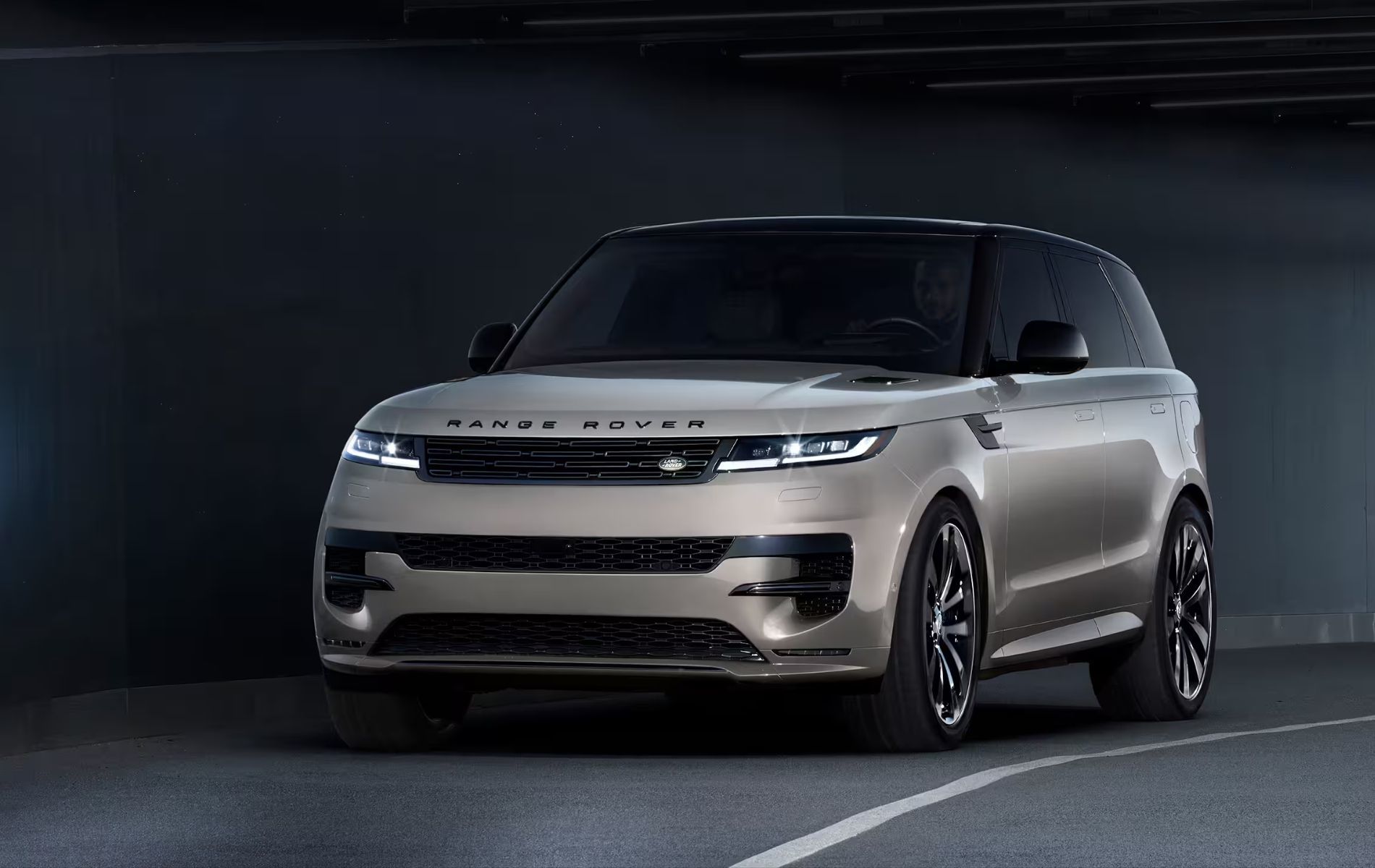 2026 Range Rover Sport: Power Meets Versatility in Every Drive