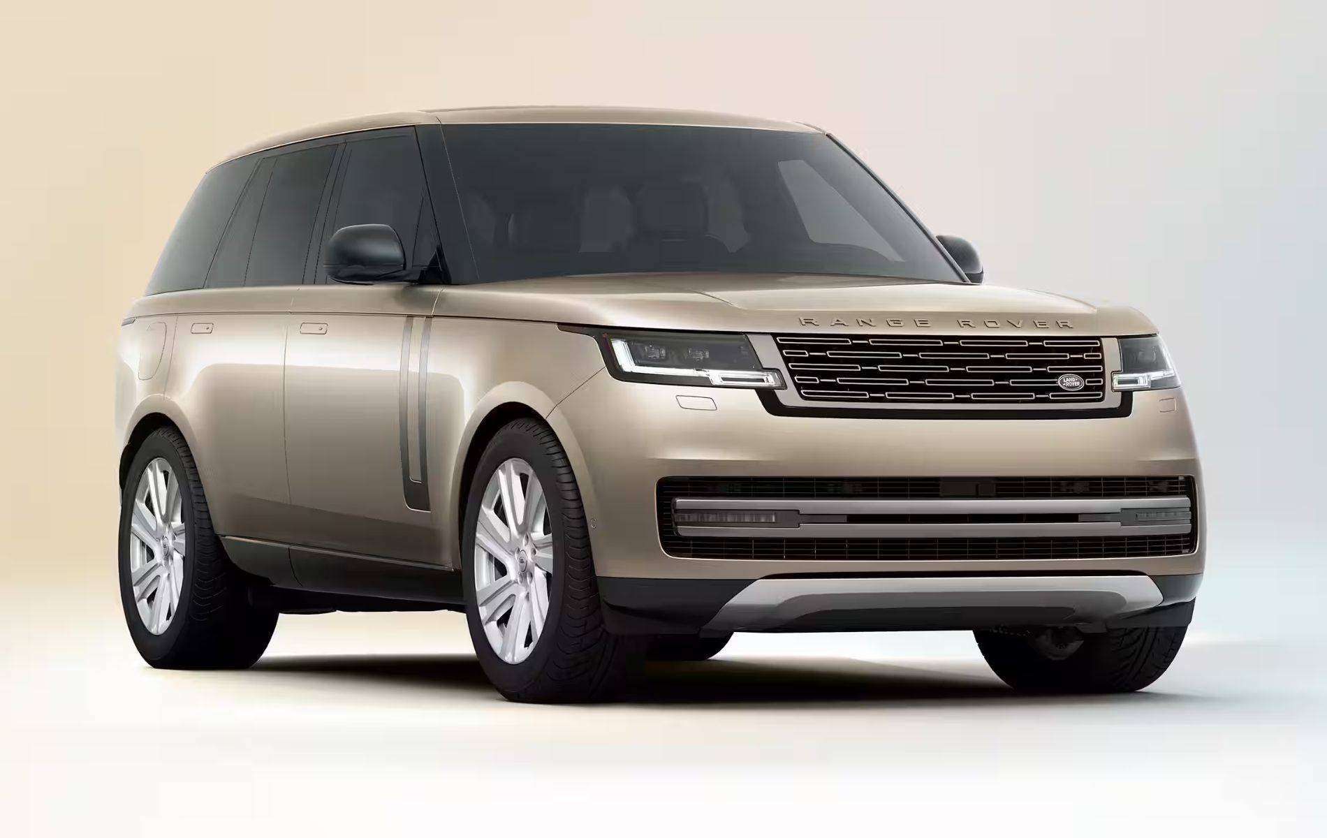 2026 Range Rover: A Balance of Power, Efficiency, and Innovation